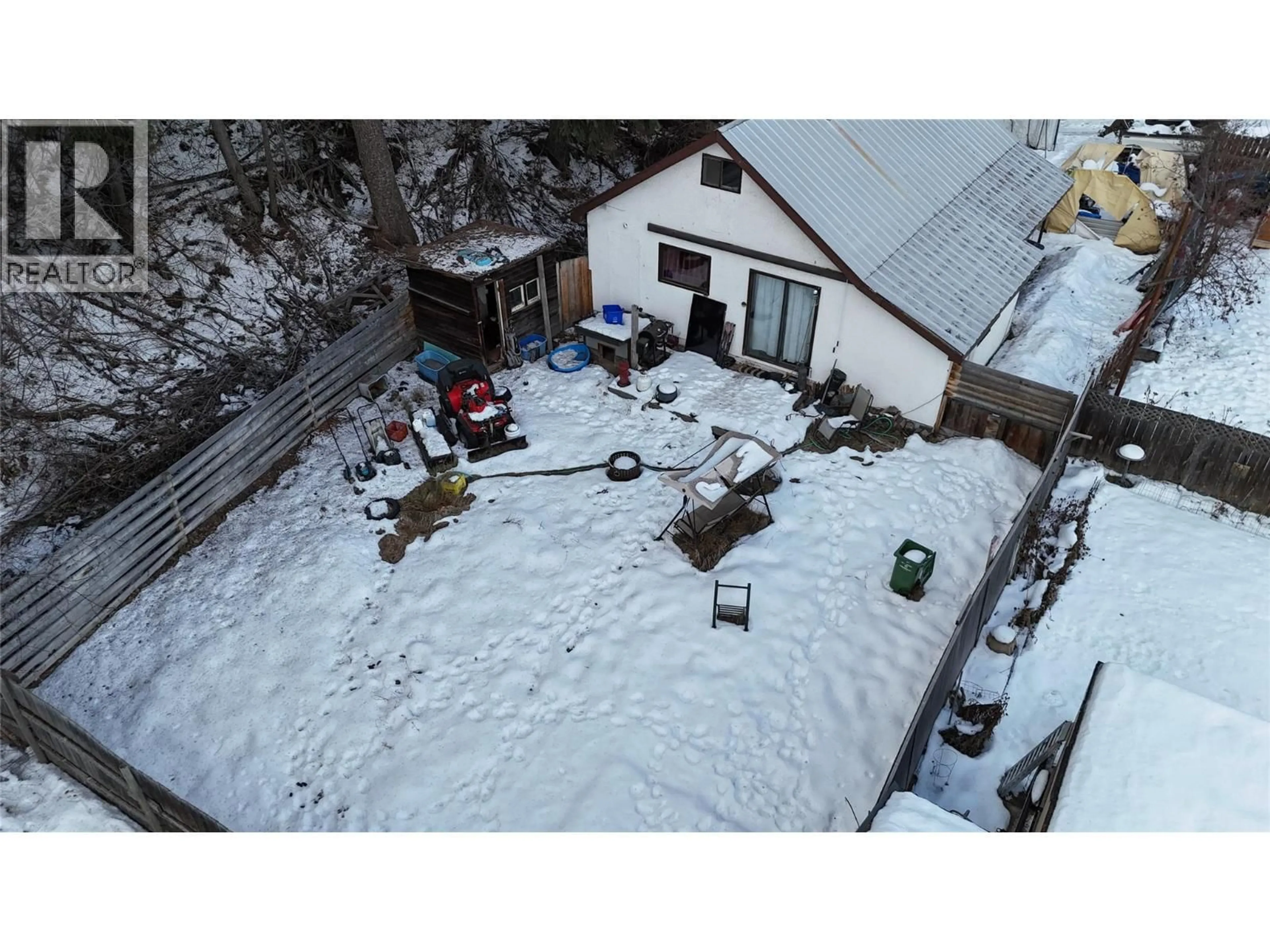 A pic from outside/outdoor area/front of a property/back of a property/a pic from drone, street for 266 STILES STREET, Kimberley British Columbia V1A1G4