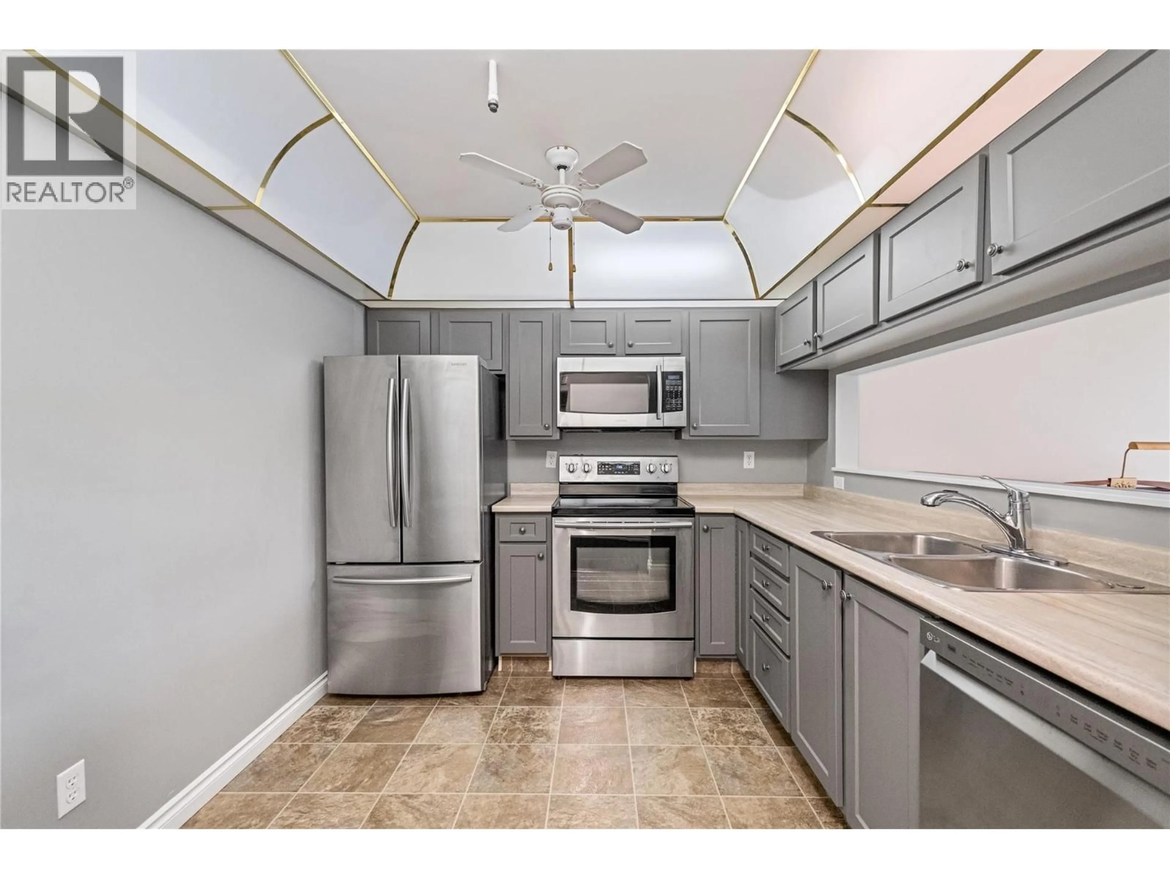 Standard kitchen, ceramic/tile floor for 323 - 1045 SUTHERLAND AVENUE, Kelowna British Columbia V1Y5Y1
