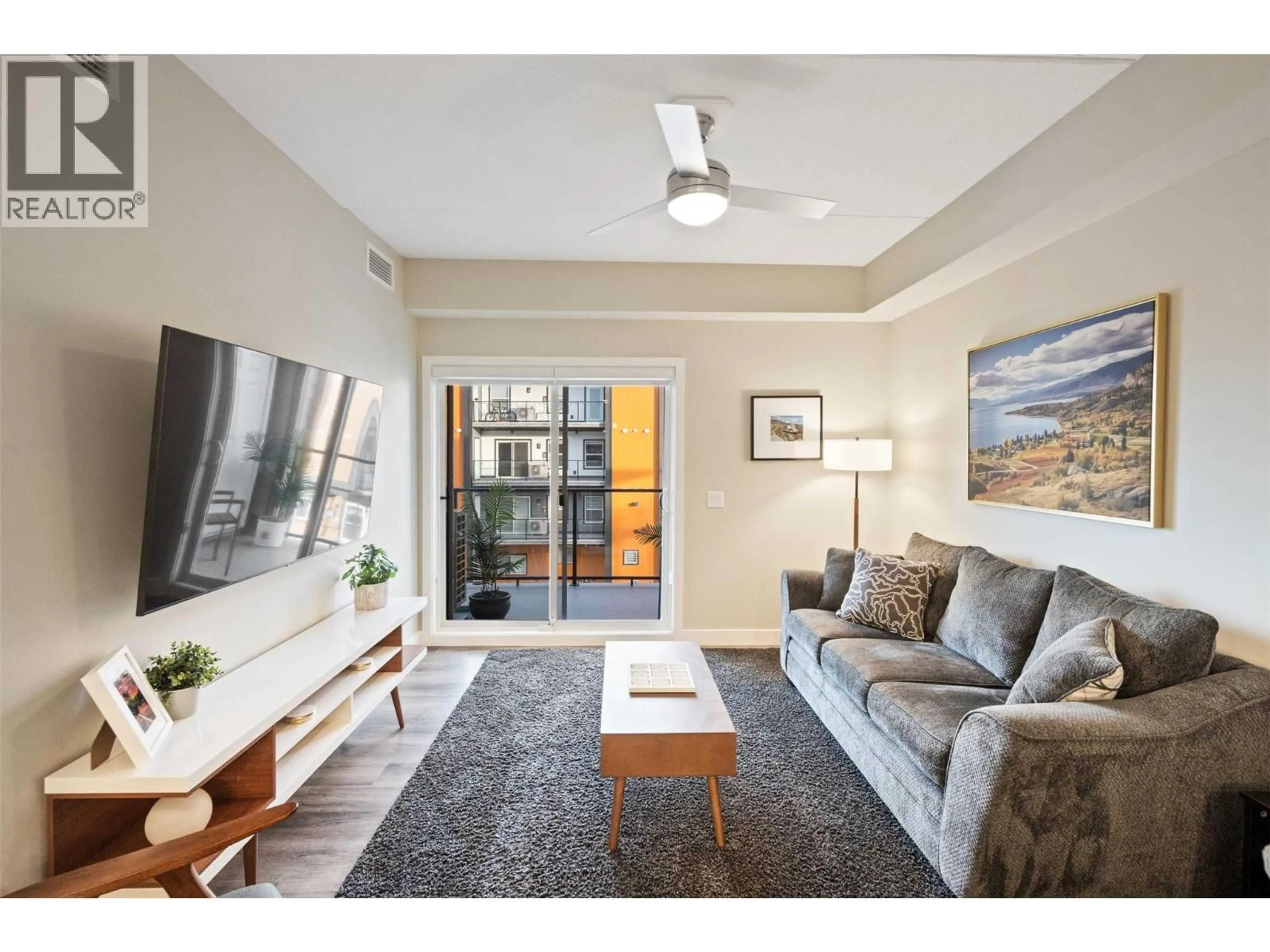 Living room with furniture, unknown for 301 - 5620 51 STREET, Osoyoos British Columbia V0H1V6