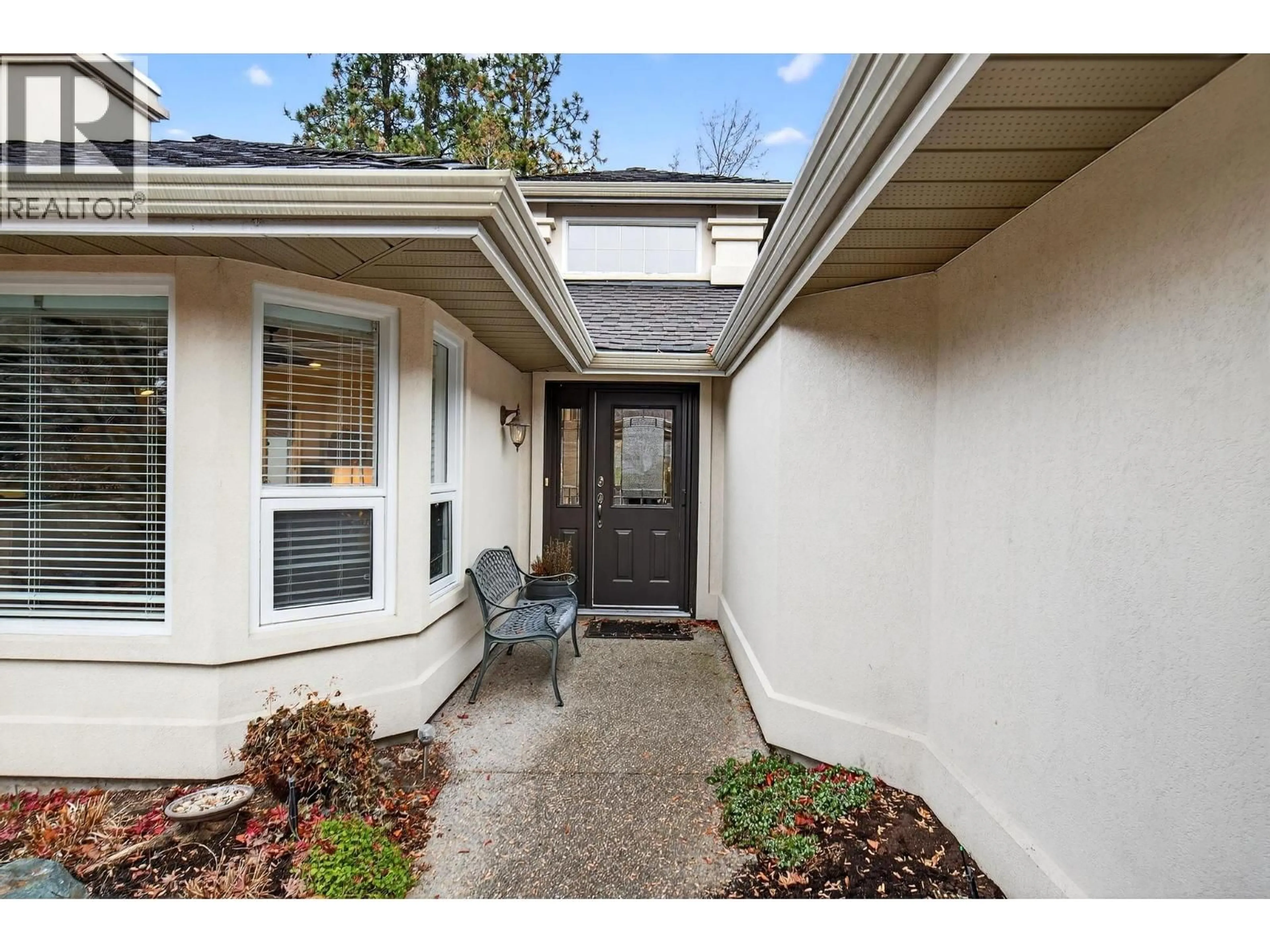 Indoor entryway for 3889 GALLAGHERS OTHER, Kelowna British Columbia V1W3Z9