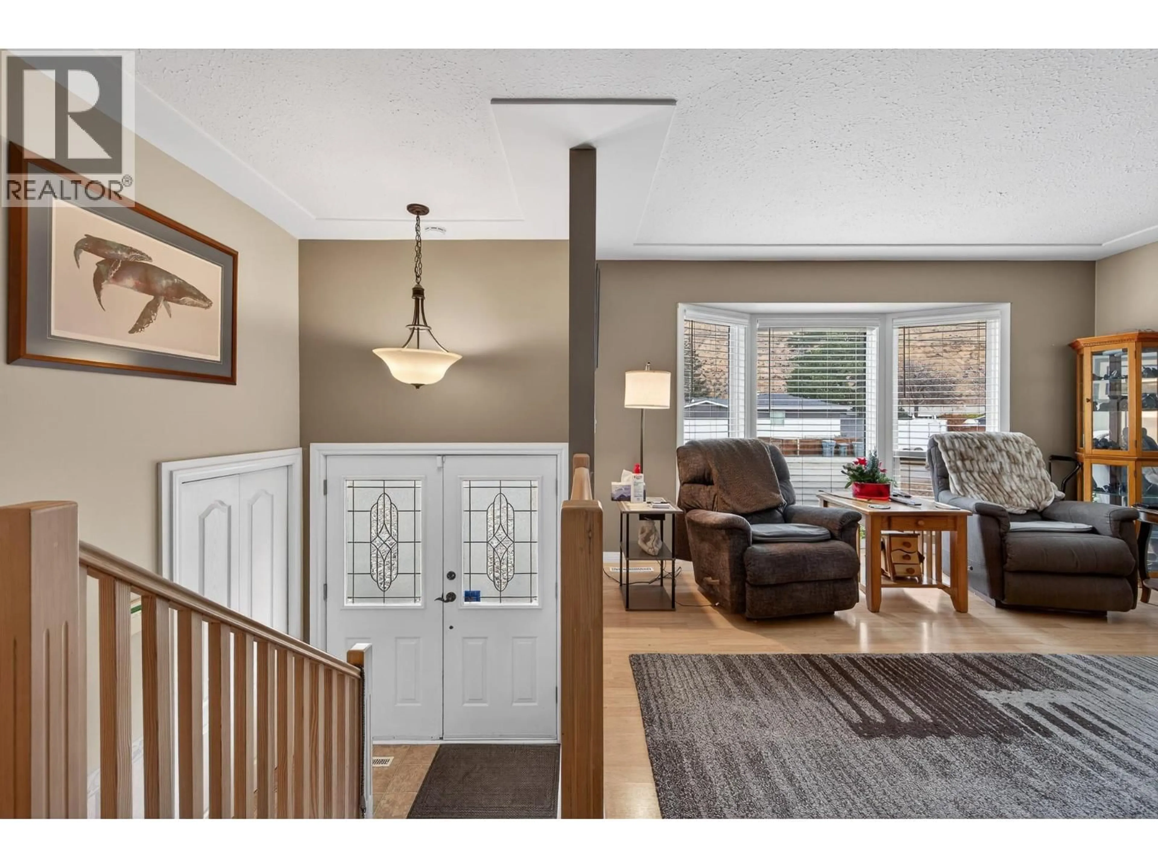 Indoor entryway for 2331 BRIARWOOD AVENUE, Kamloops British Columbia V2B4Z6