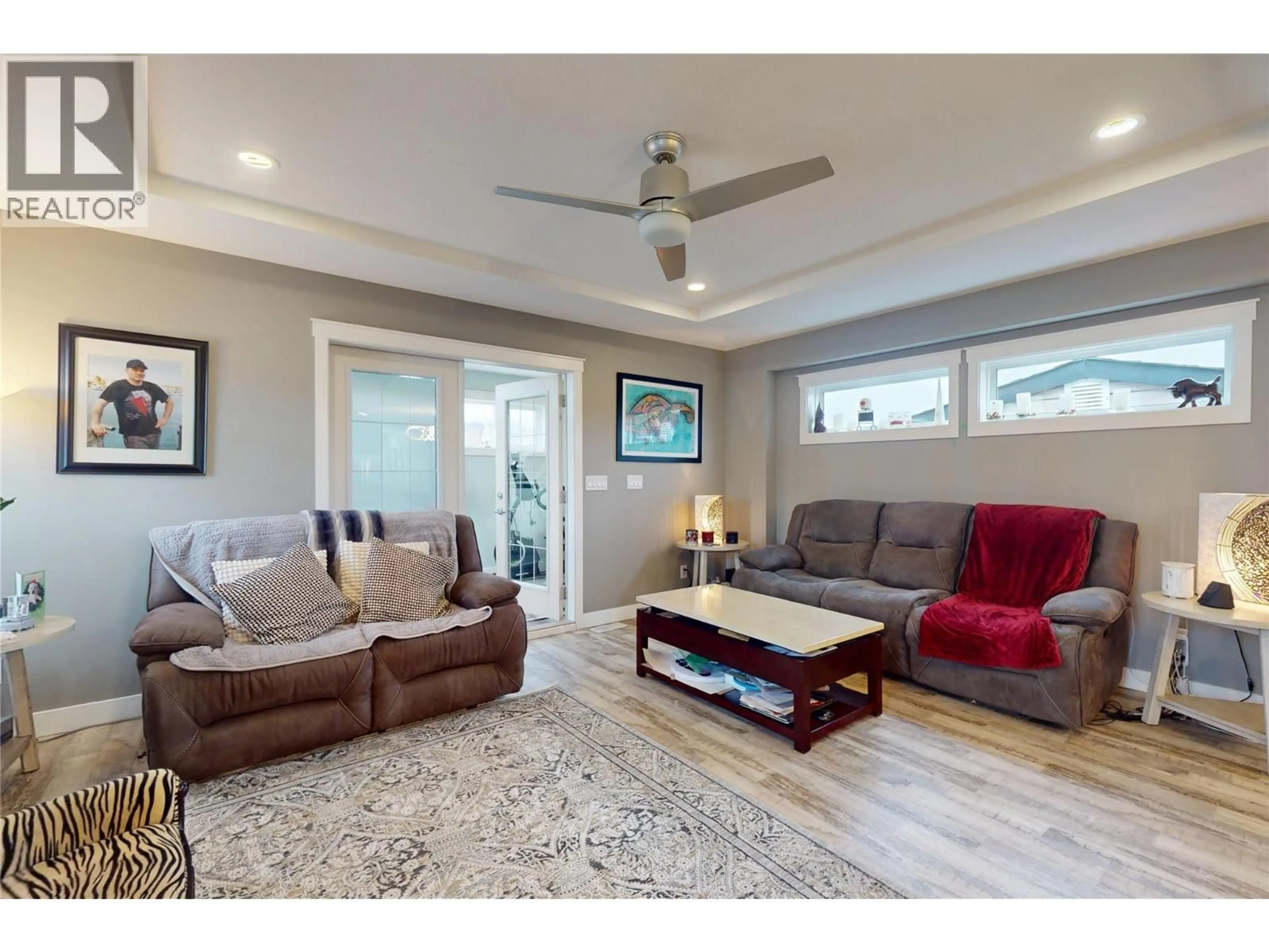 Living room with furniture, unknown for 69 - 8945 HWY 97N OTHER, Kelowna British Columbia V4V1E8