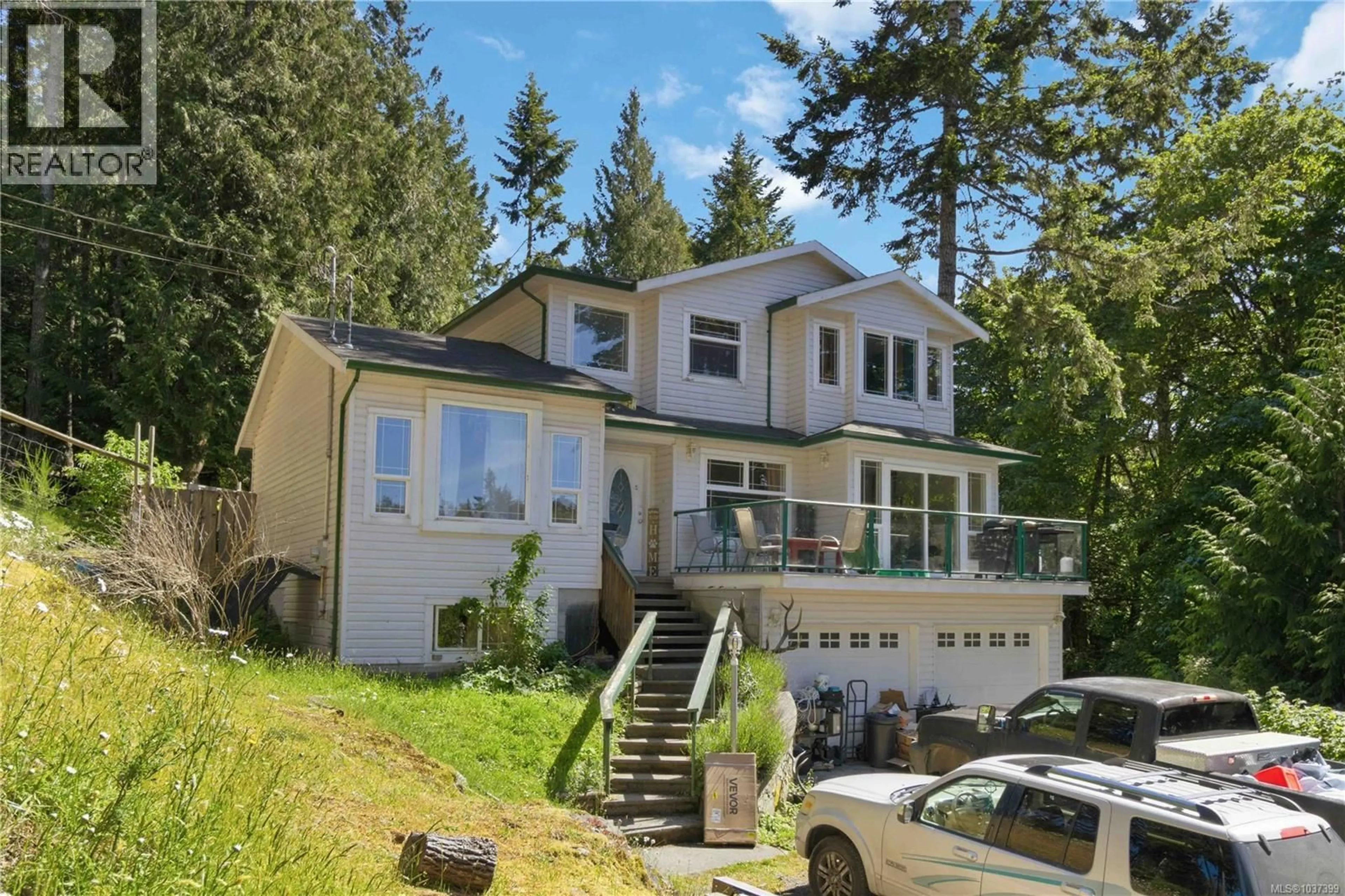 Home with vinyl exterior material, water/lake/river/ocean view for 821 SEEDTREE ROAD, Sooke British Columbia V9Z1C2