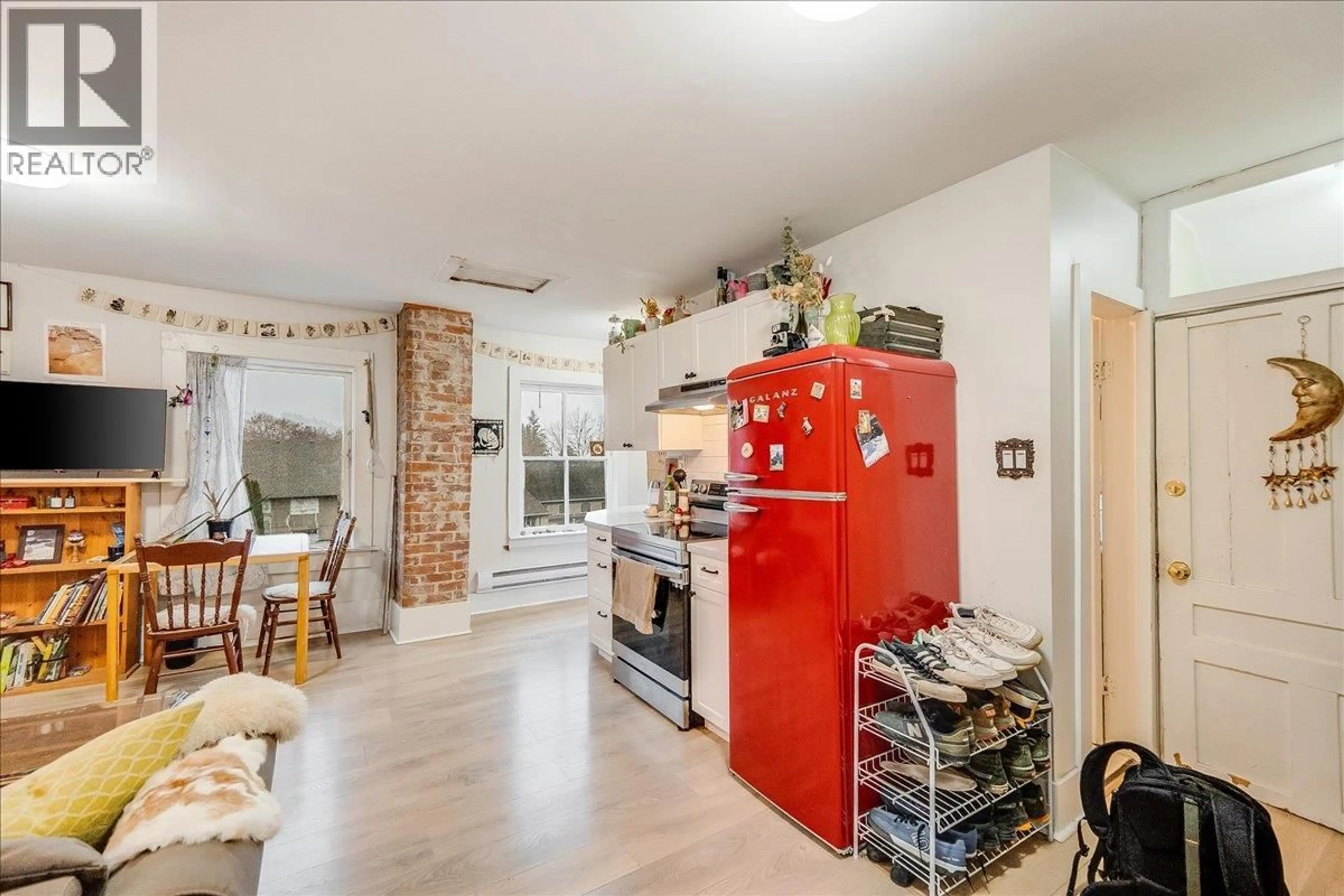 Open concept kitchen, unknown for 712 JOSEPHINE STREET, Nelson British Columbia V1L1W9