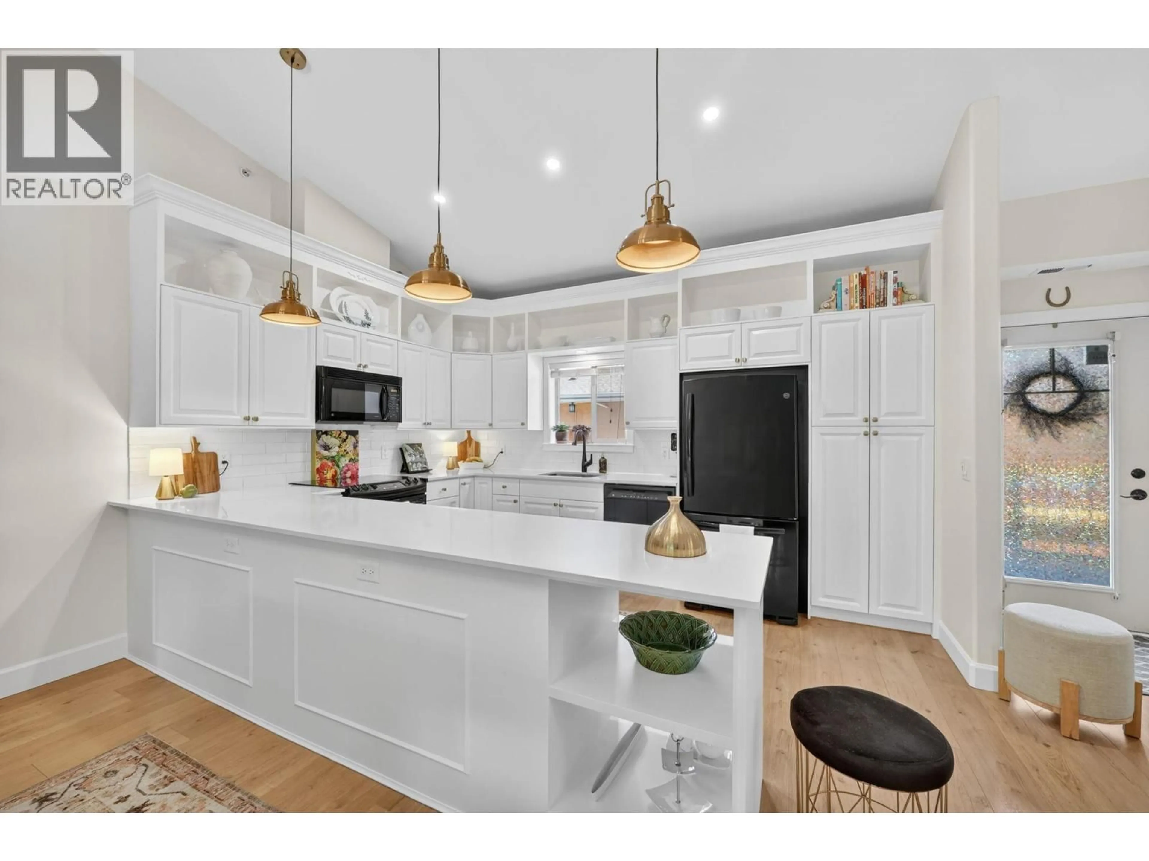 Open concept kitchen, unknown for 301 - 3996 BEACH AVENUE, Peachland British Columbia V0H1X5