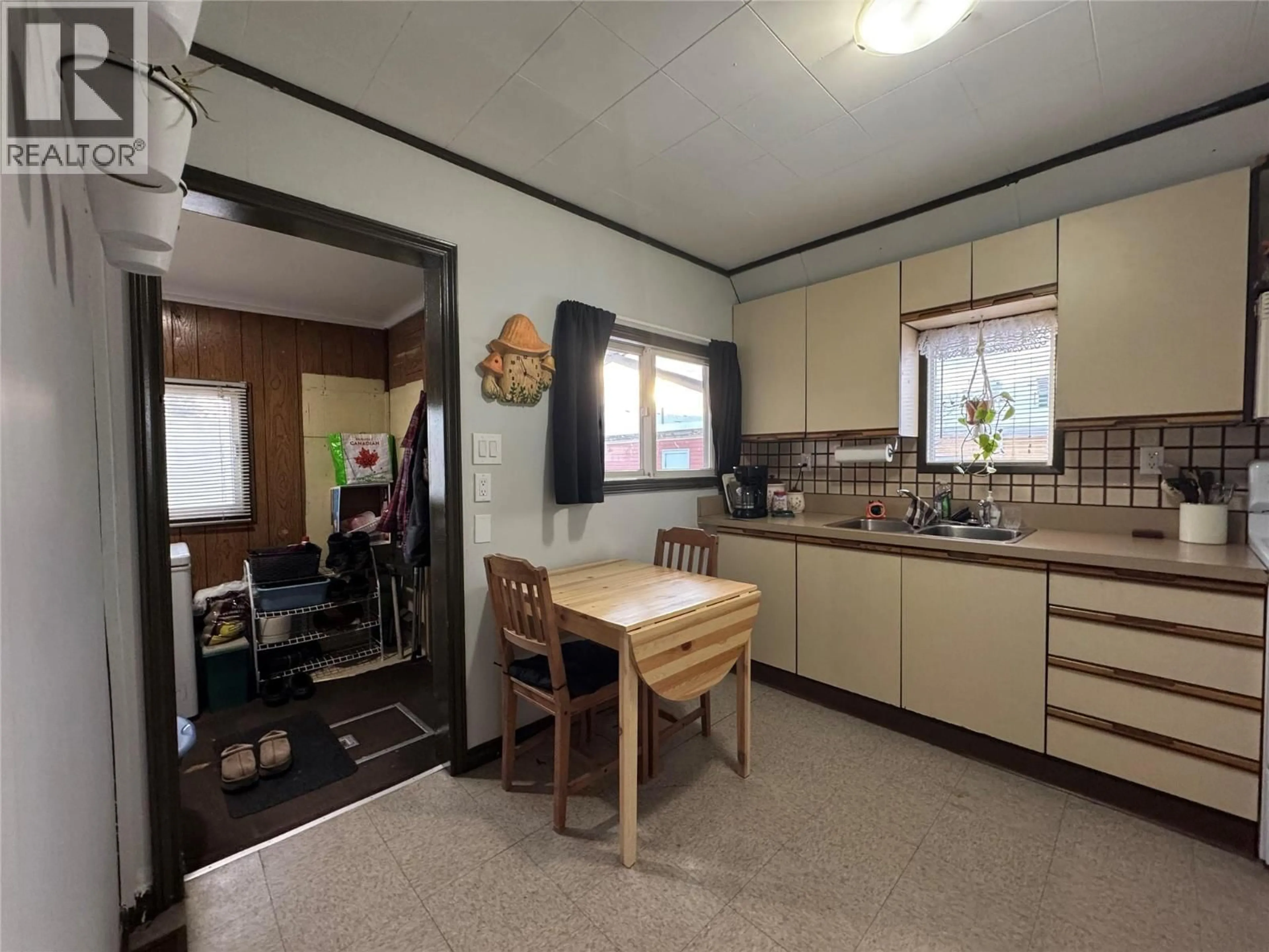 Standard kitchen, unknown for 5007 SUKRIT PARMAR LANE, Pouce Coupe British Columbia V0C2C0