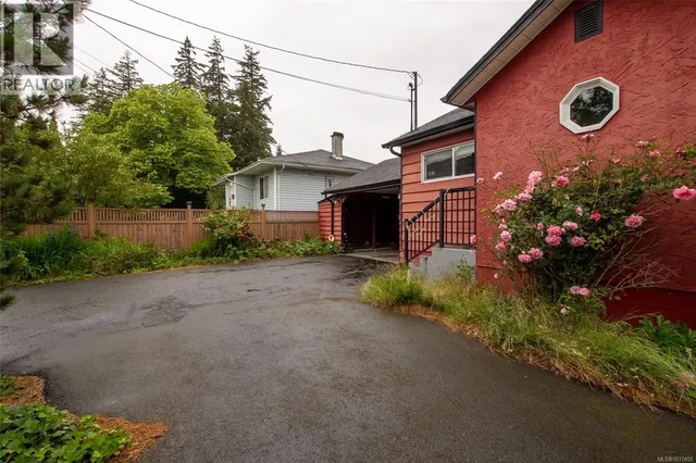 2967 SHERMAN ROAD, Duncan 5