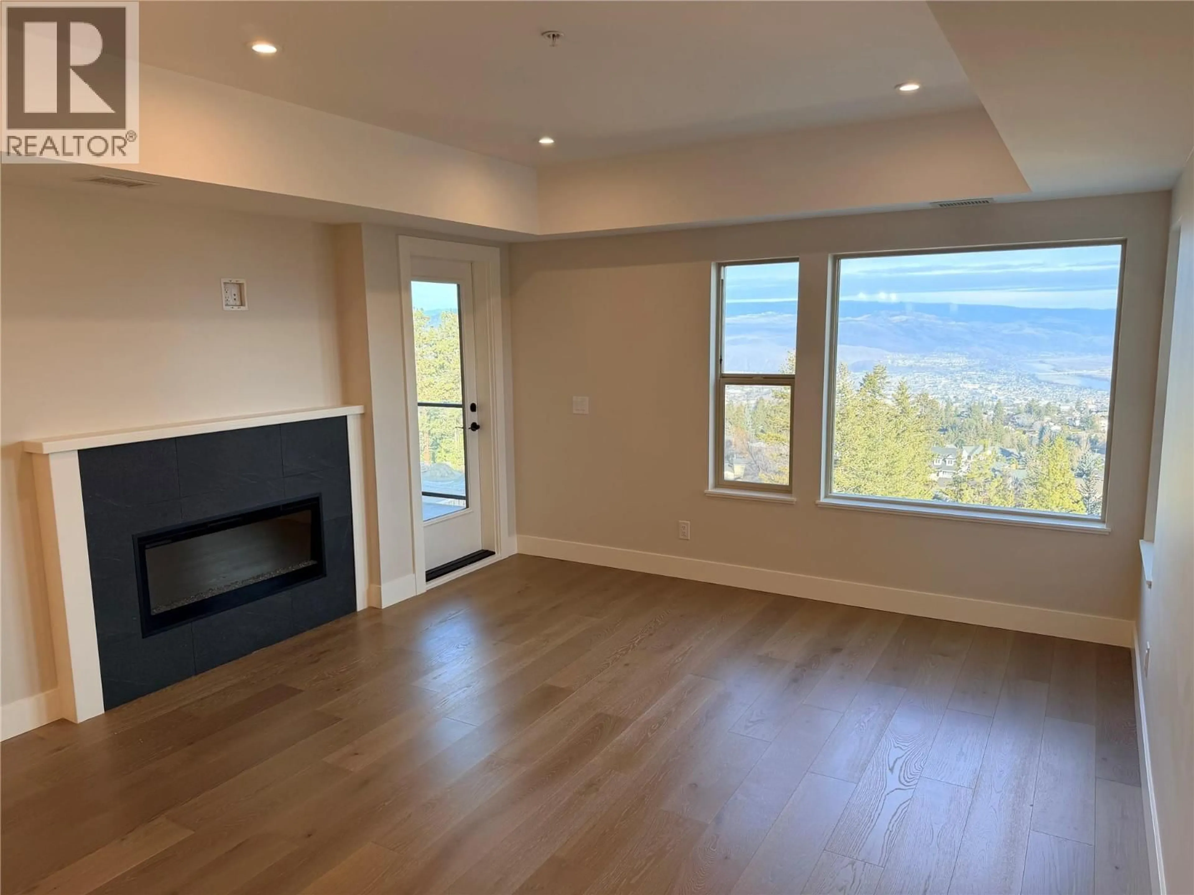 A pic of a room for 202 - 2171 VAN HORNE DRIVE, Kamloops British Columbia V1S0E2