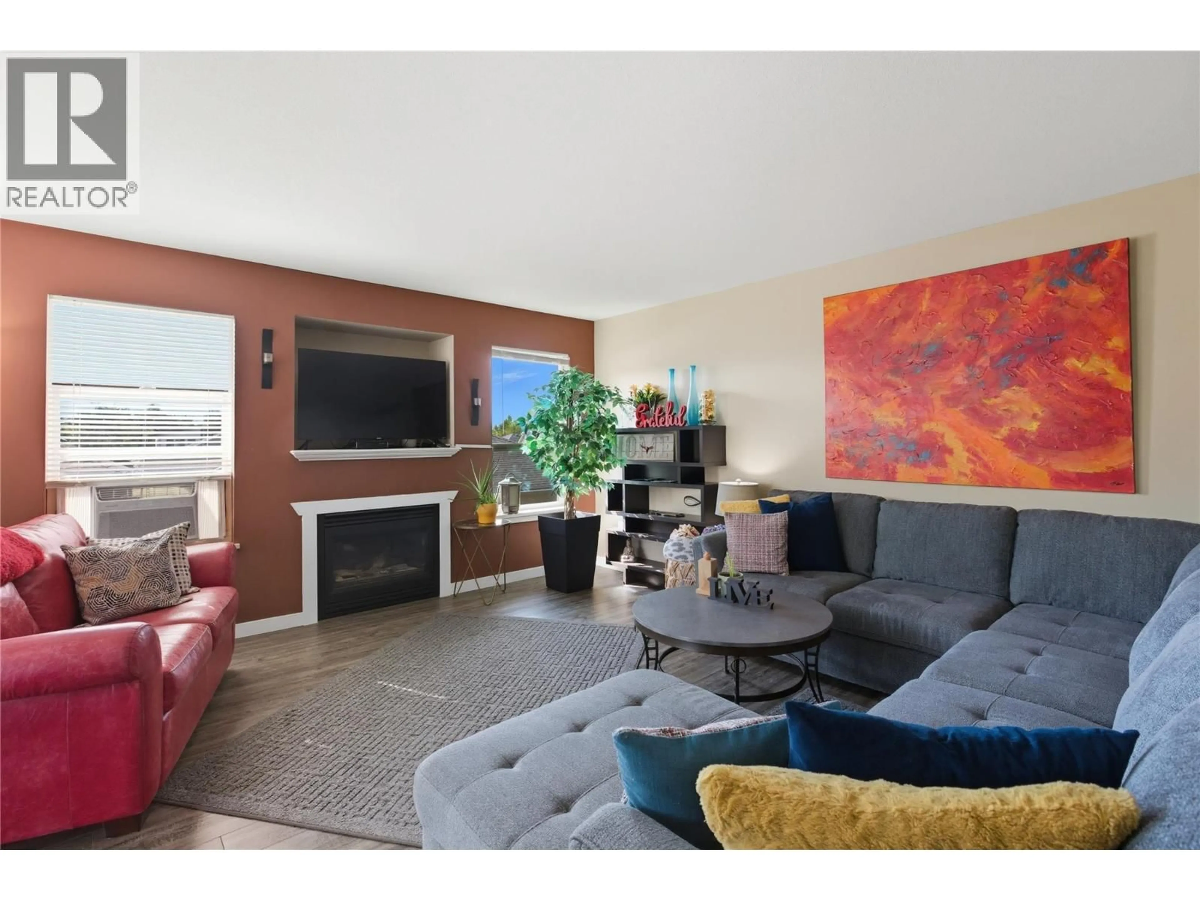 Living room with furniture, unknown for 14 - 171 BEATTY AVENUE NORTHWEST, Salmon Arm British Columbia V1E2W4