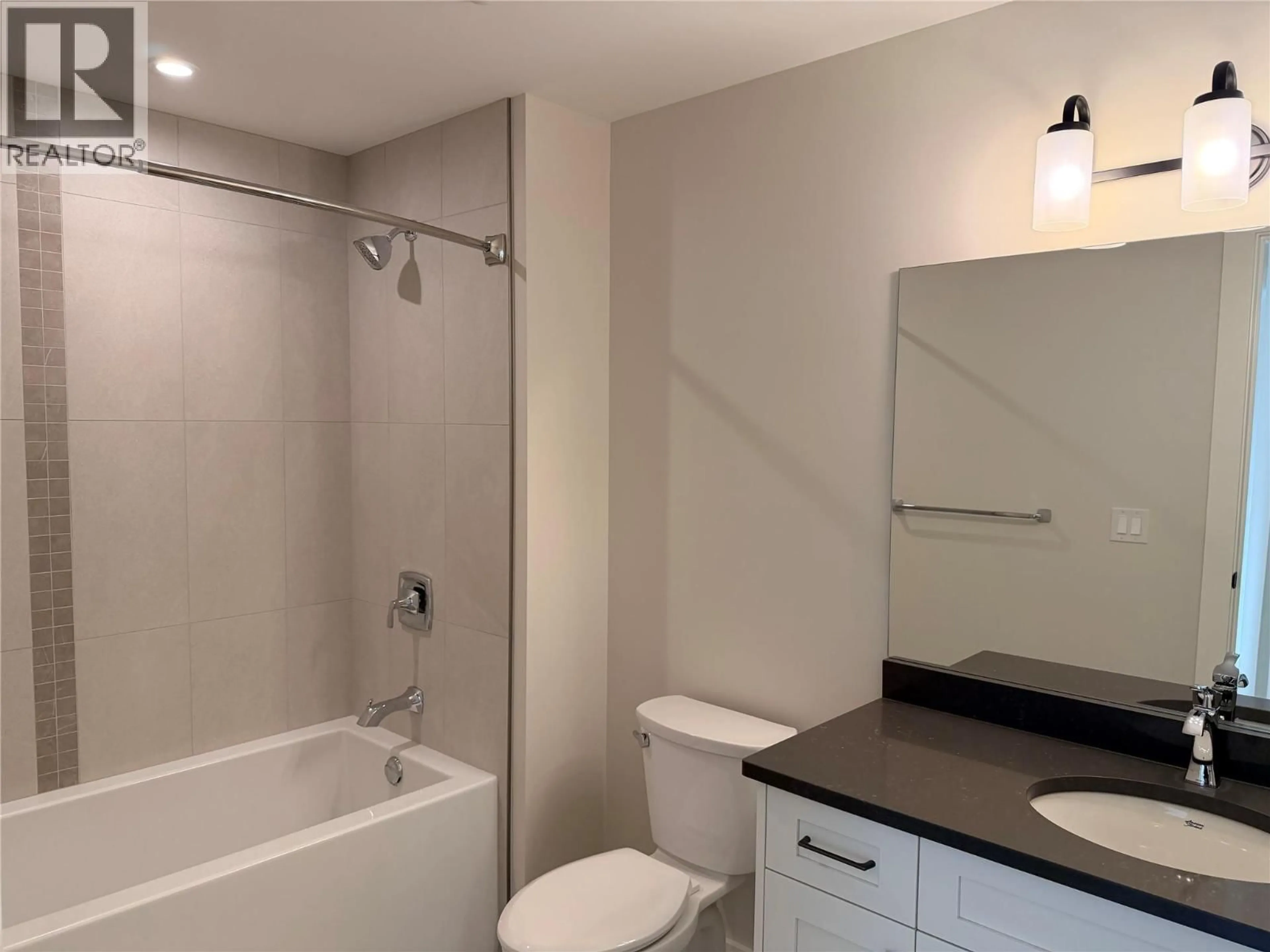 Standard bathroom, unknown for 105 - 2171 VAN HORNE DRIVE, Kamloops British Columbia V1S0E2