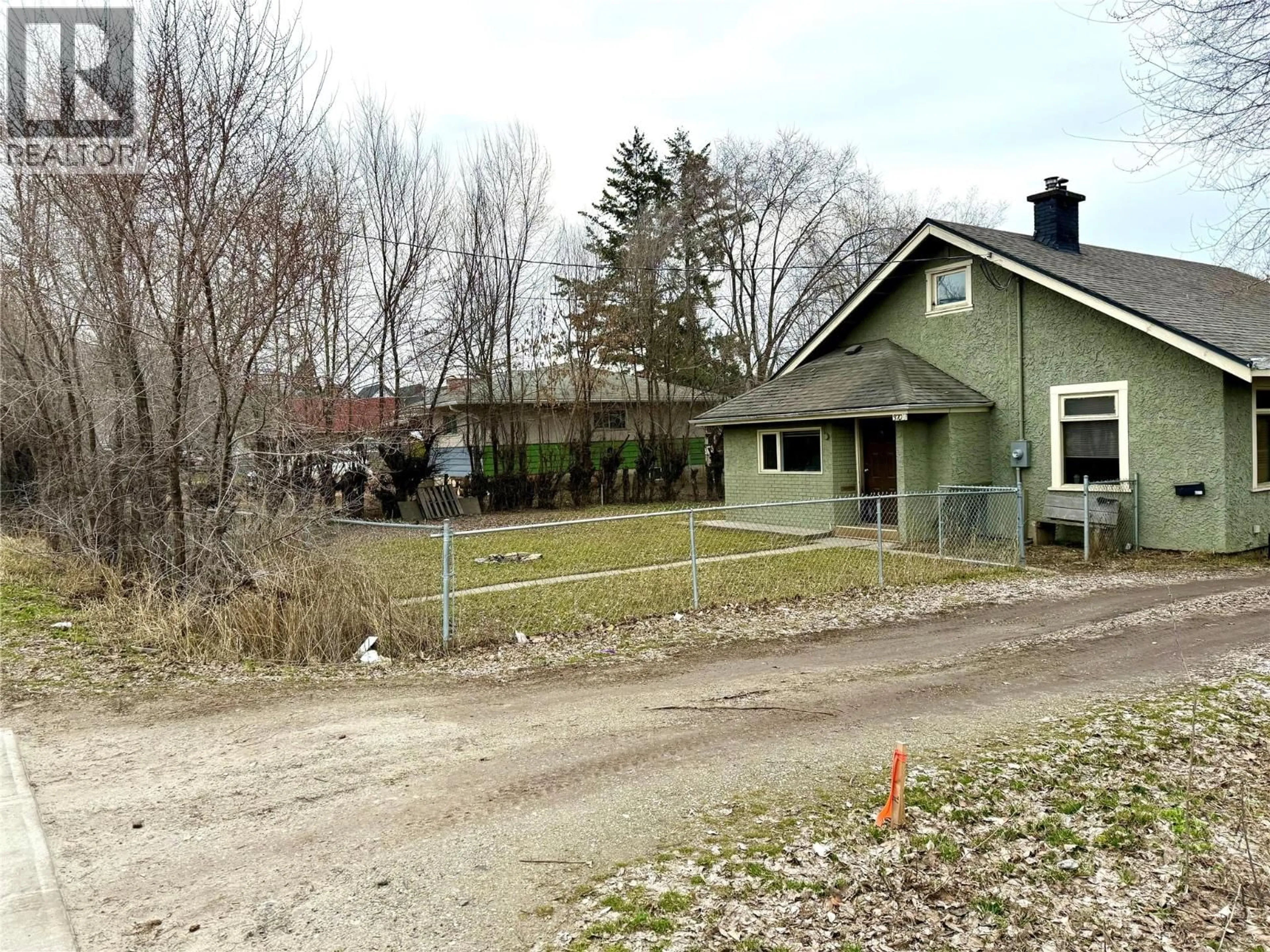 A pic from outside/outdoor area/front of a property/back of a property/a pic from drone, street for 3708 25 AVENUE, Vernon British Columbia V1T1P3