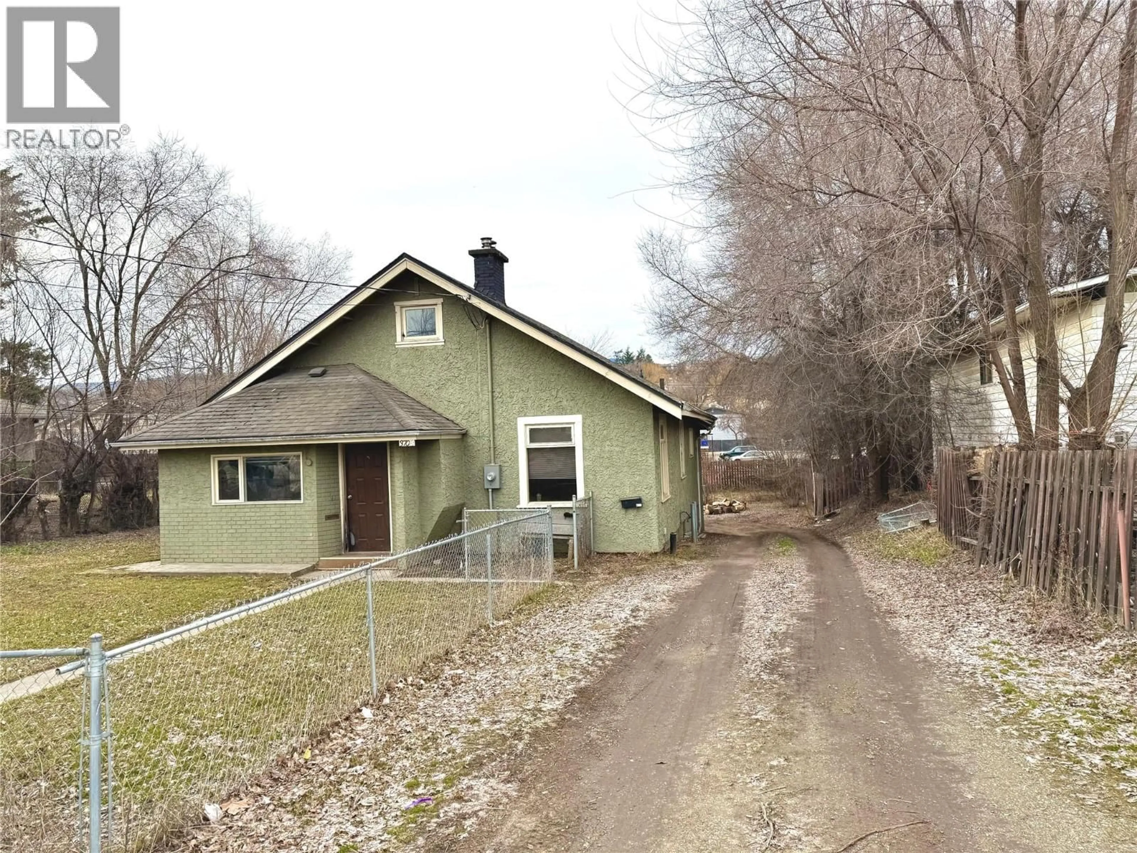 A pic from outside/outdoor area/front of a property/back of a property/a pic from drone, street for 3708 25 AVENUE, Vernon British Columbia V1T1P3