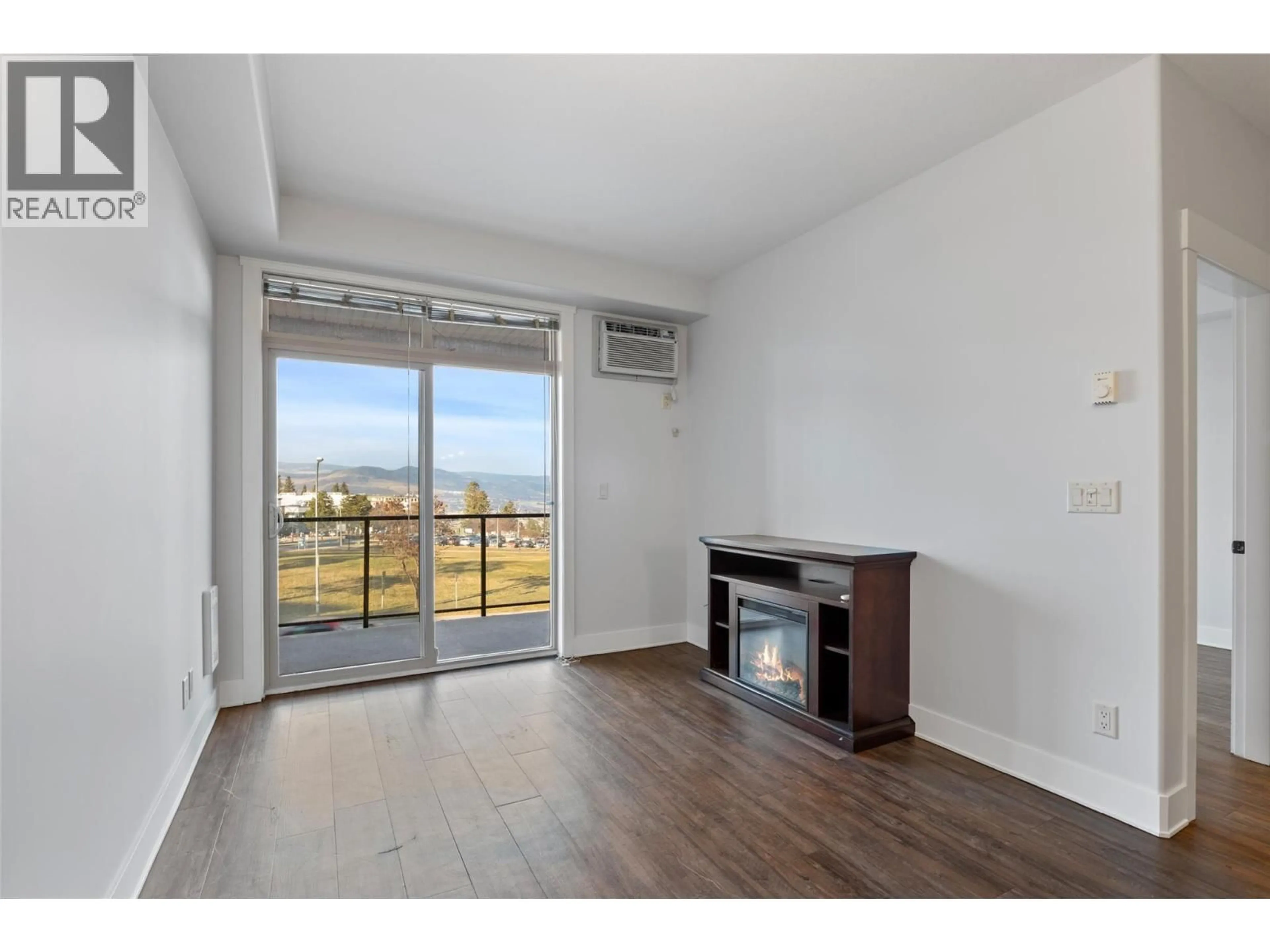 A pic of a room for 202 - 775 MCGILL ROAD, Kamloops British Columbia V2C0B8