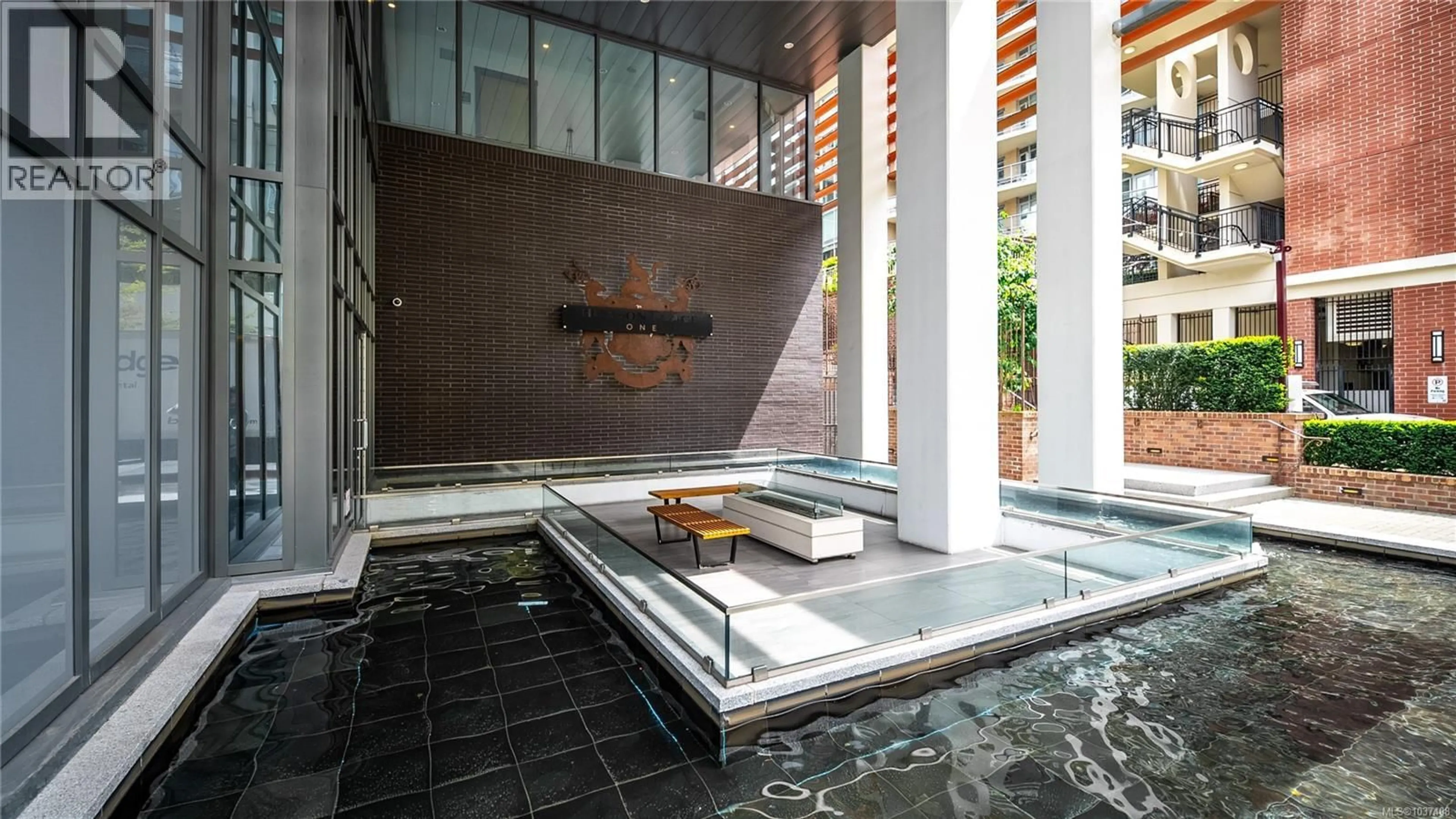 Indoor foyer for 1707 - 777 HERALD STREET, Victoria British Columbia V8T0C7