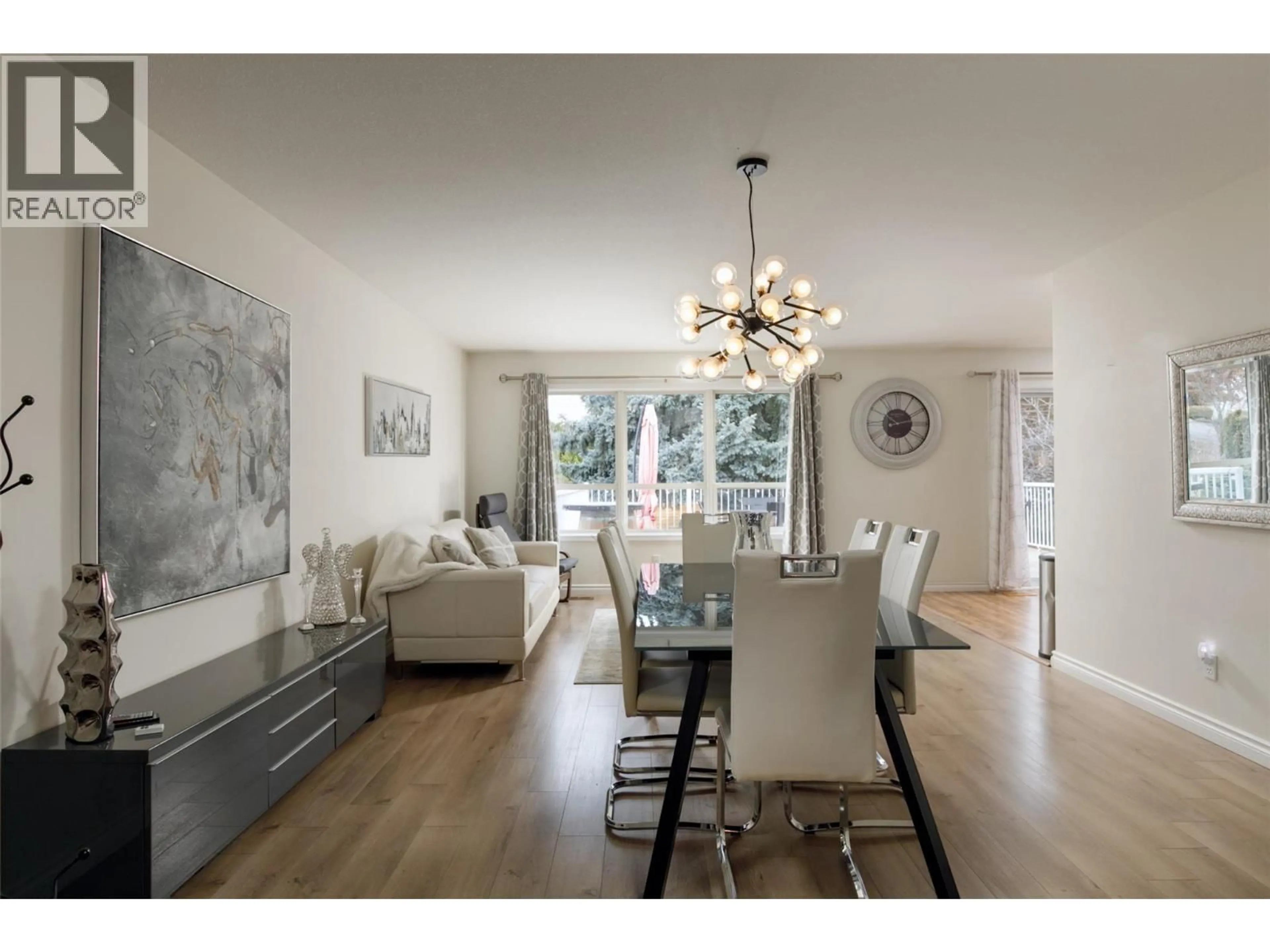 Dining room, wood/laminate floor for 2611 GUIDI ROAD, West Kelowna British Columbia V1Z3J9