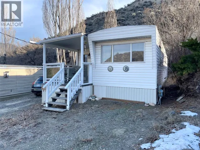 32 - 4395 TRANS CANADA  E HIGHWAY, Kamloops 2