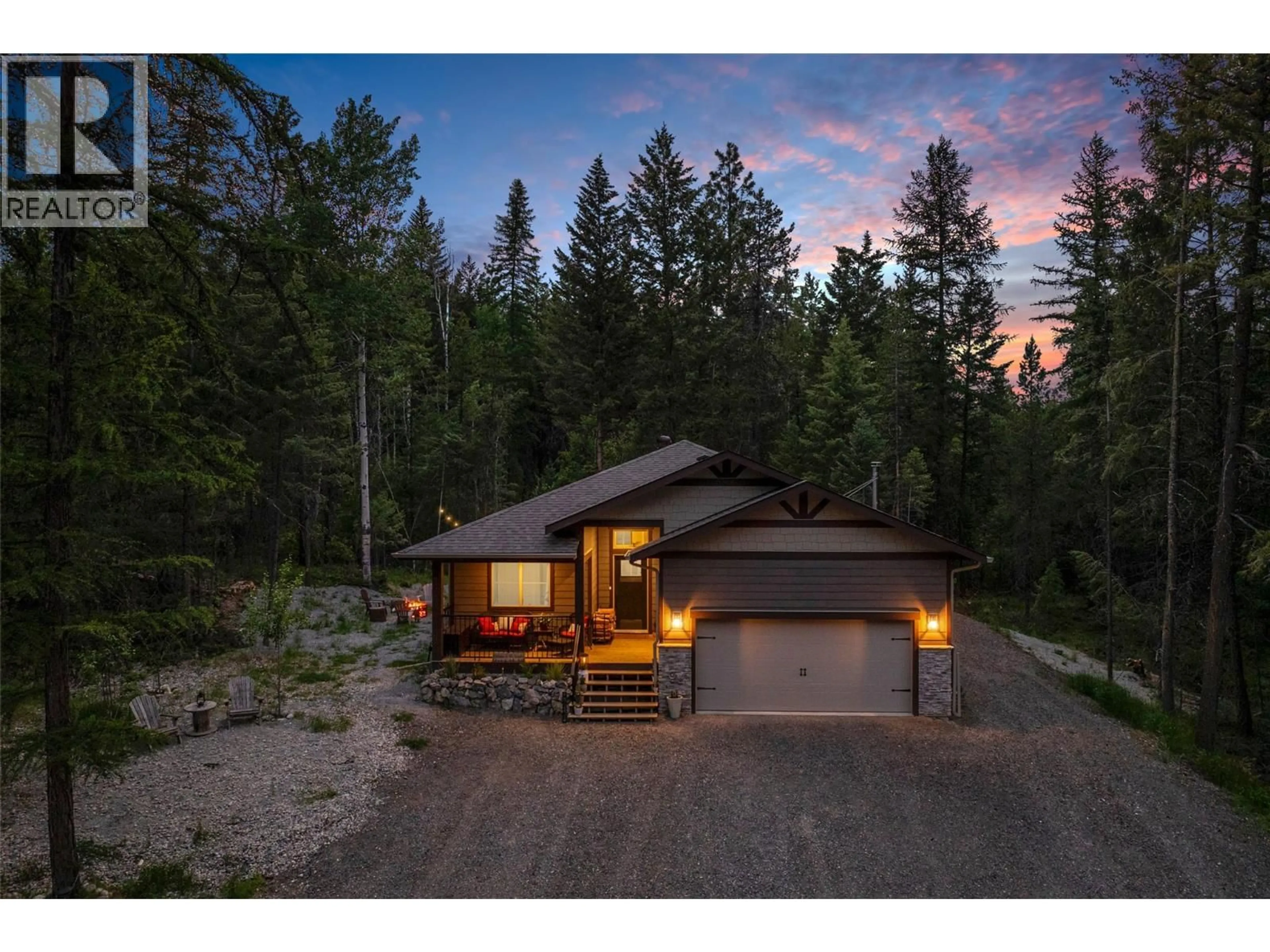 A pic from outside/outdoor area/front of a property/back of a property/a pic from drone, forest/trees view for 6347 OSPREY LANDING COURT, Wardner British Columbia V0B2J0