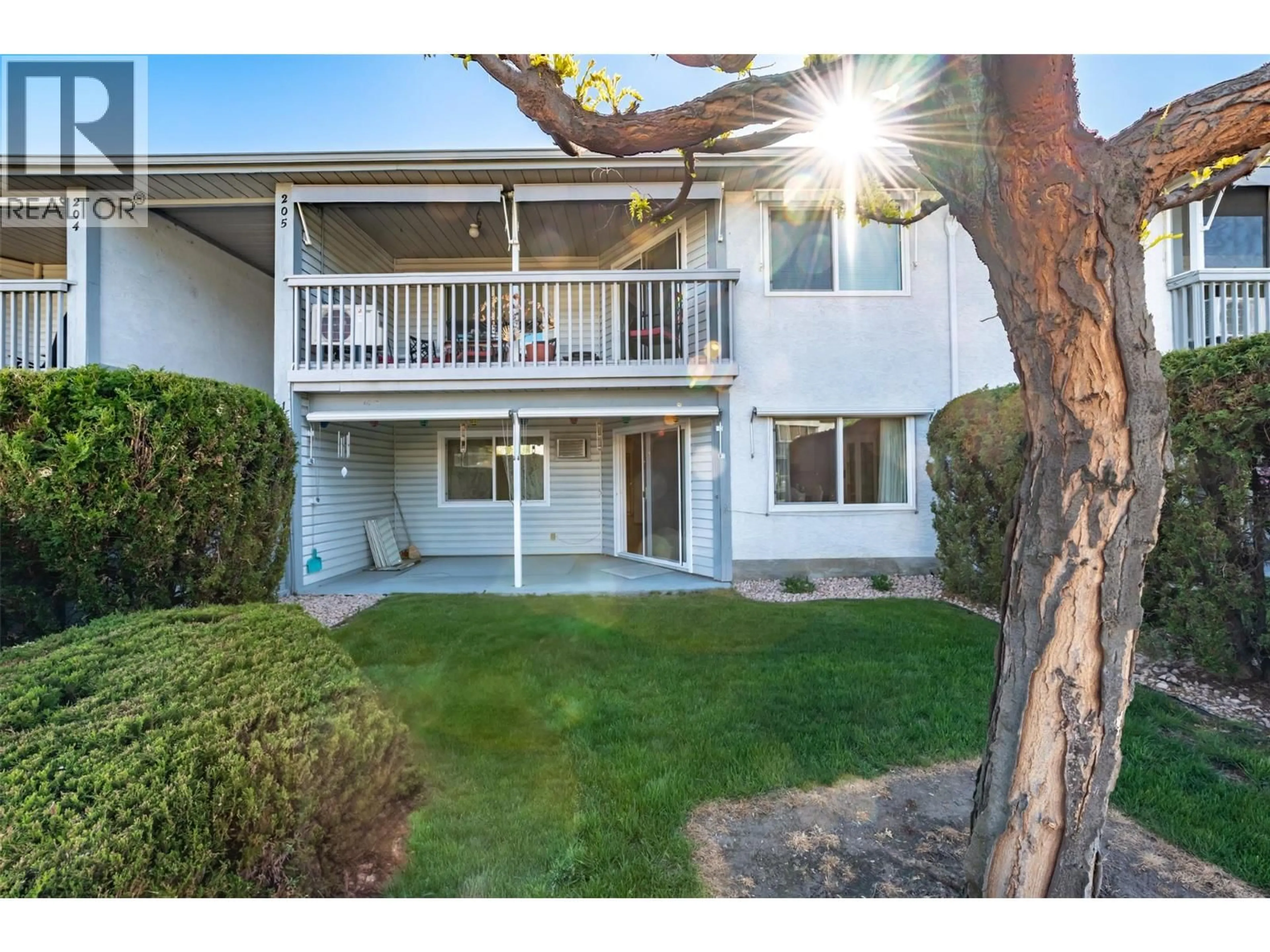 Patio, unknown for 105 - 232 KINNEY AVENUE, Penticton British Columbia V2A3N9