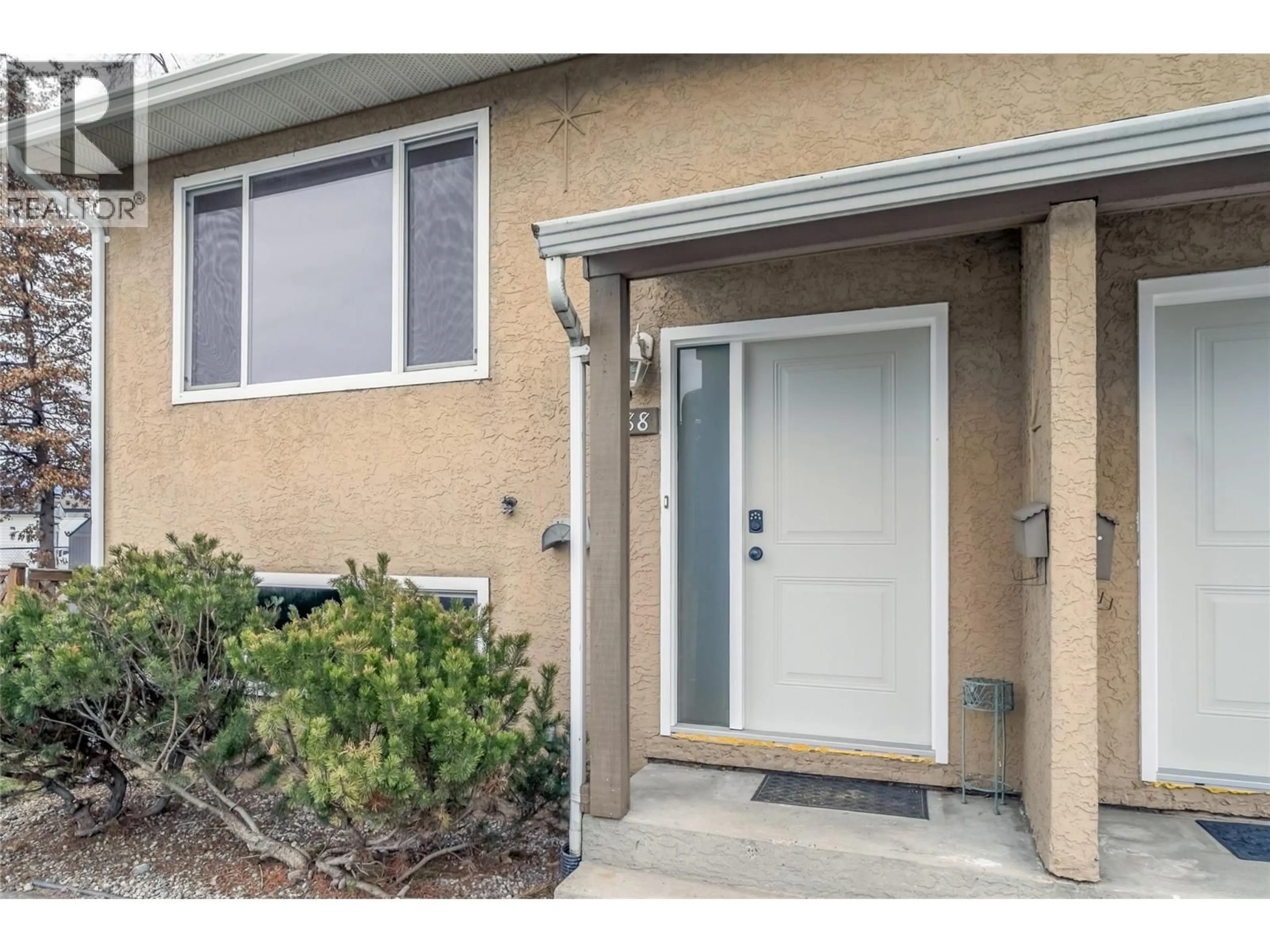 Unknown for 588 MCCURDY ROAD, Kelowna British Columbia V1X2P5