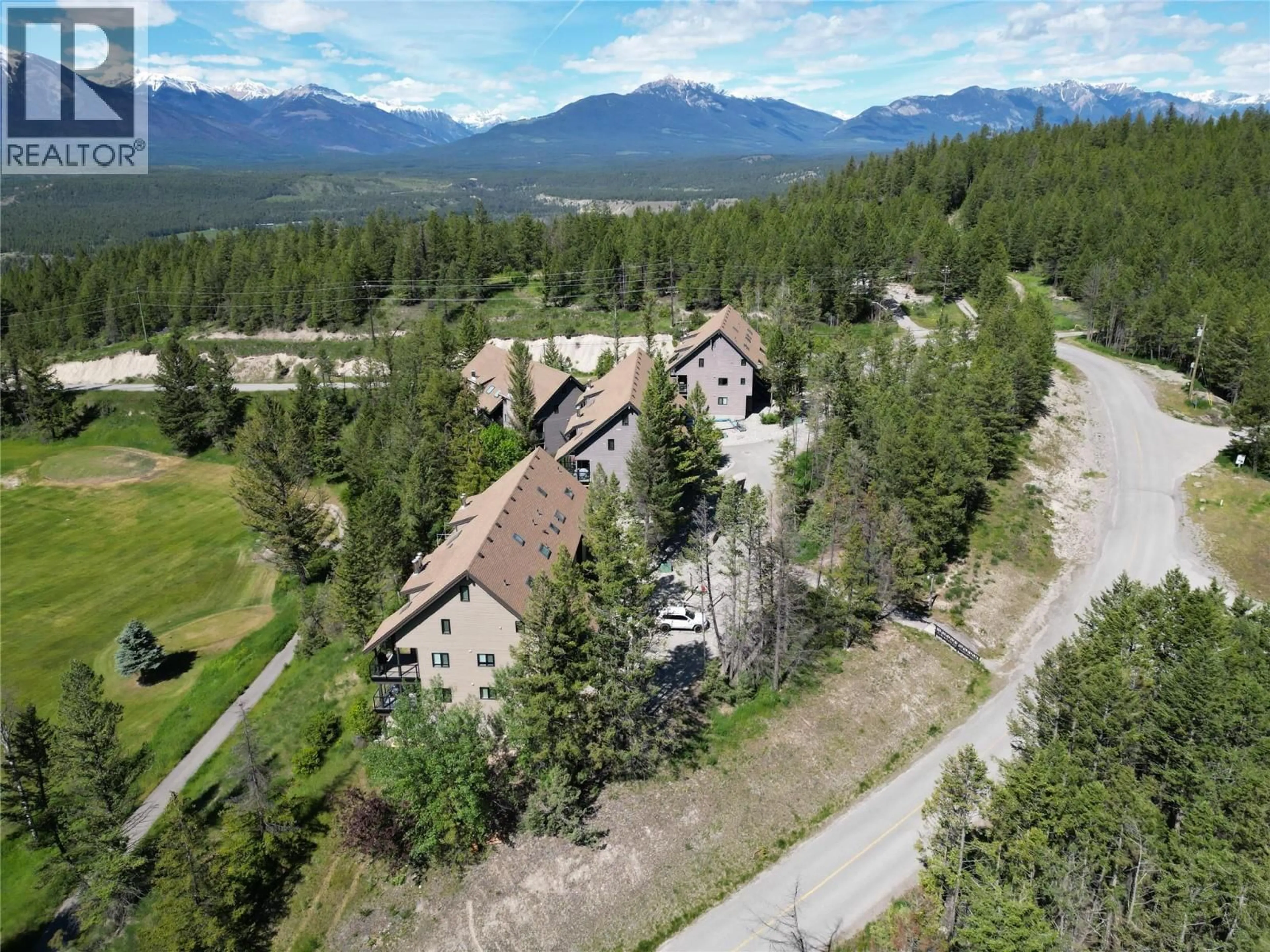 A pic from outside/outdoor area/front of a property/back of a property/a pic from drone, mountain view for 23 - 8040 RADIUM GOLF COURSE ROAD, Radium Hot Springs British Columbia V0A1M0