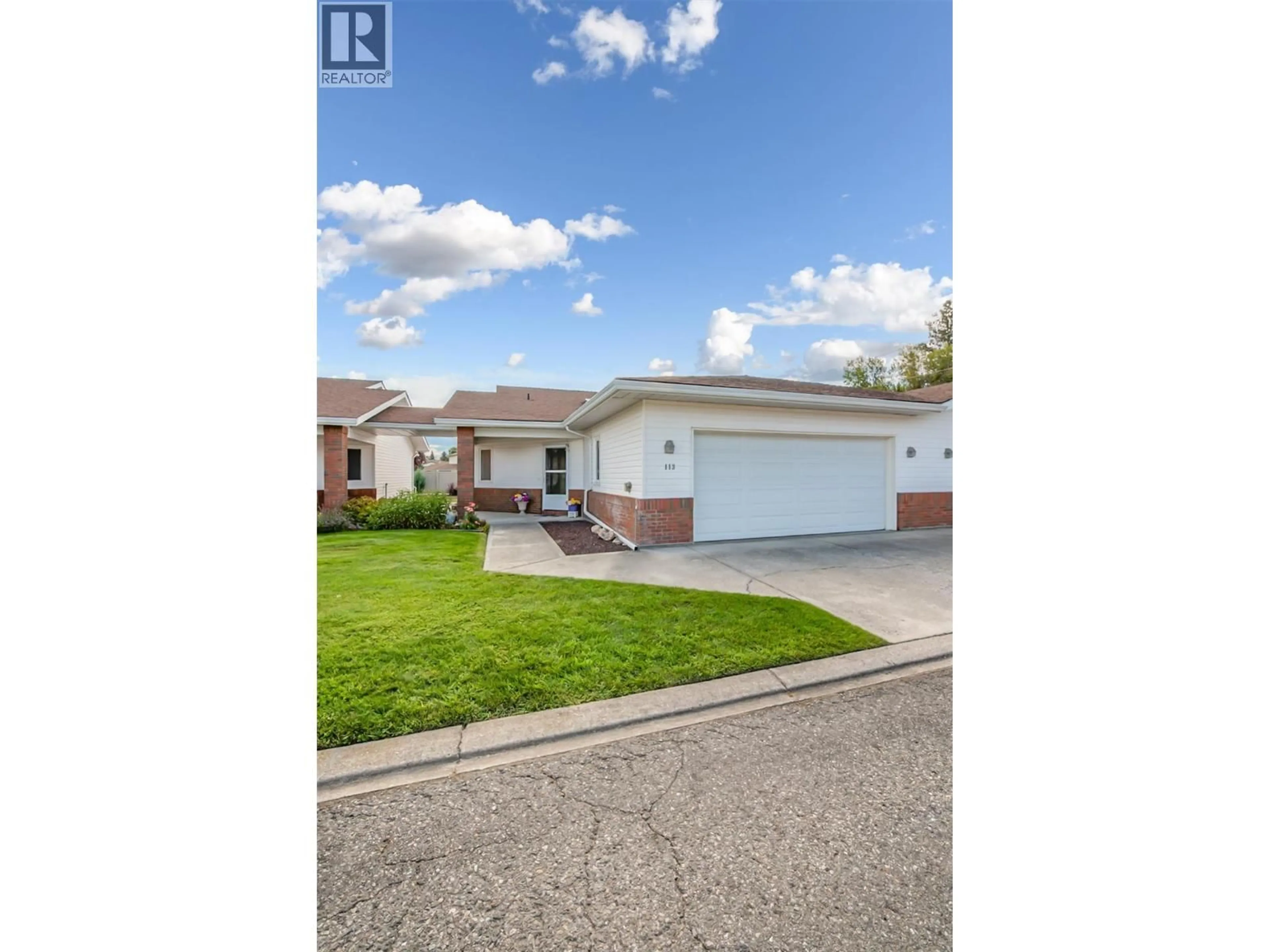 A pic from outside/outdoor area/front of a property/back of a property/a pic from drone, street for 113 - 1885 PARKVIEW CRESCENT, Kelowna British Columbia V1X7E2