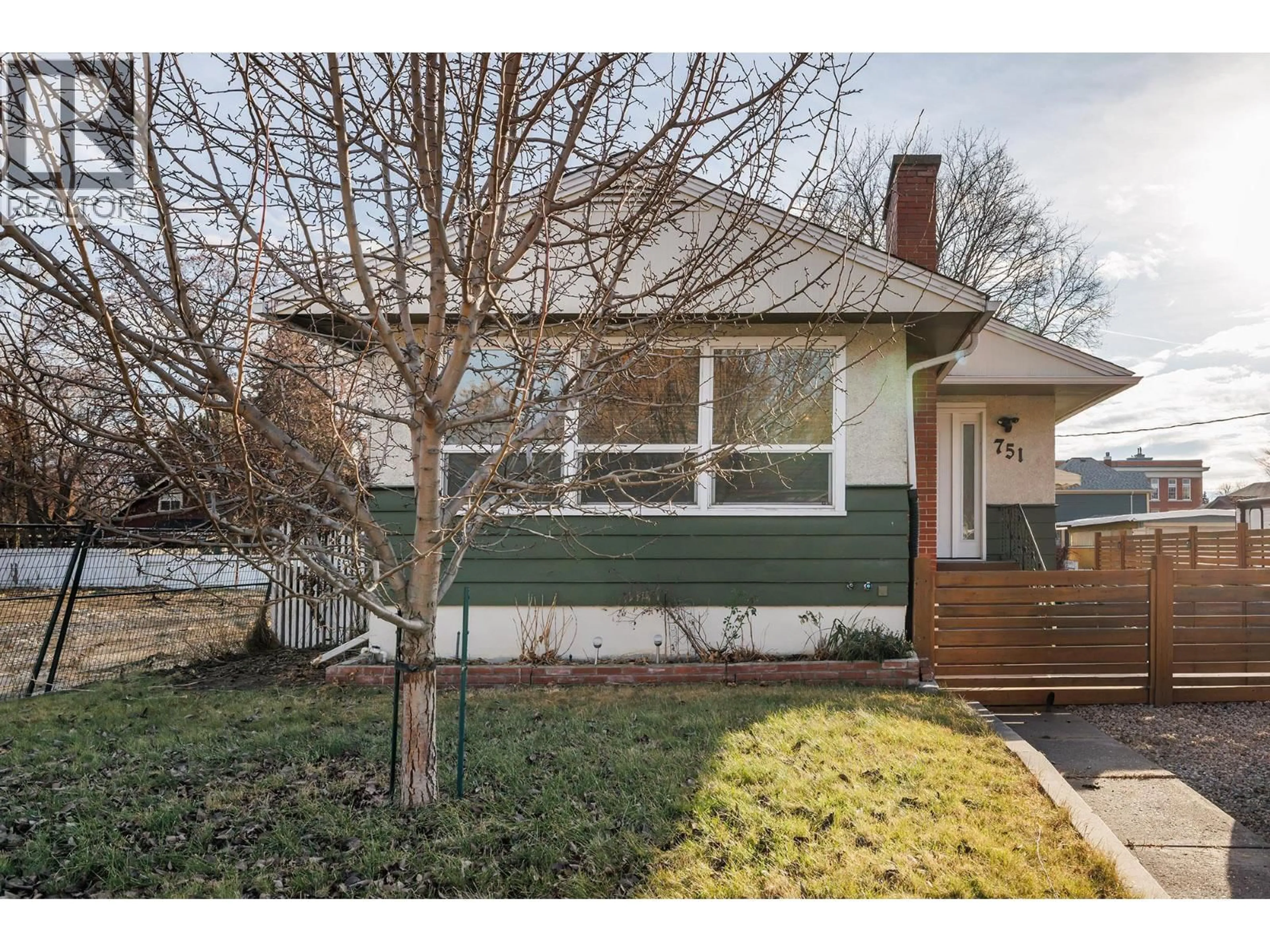 Home with vinyl exterior material, street for 751 SAUCIER AVENUE, Kelowna British Columbia V1Y6A4