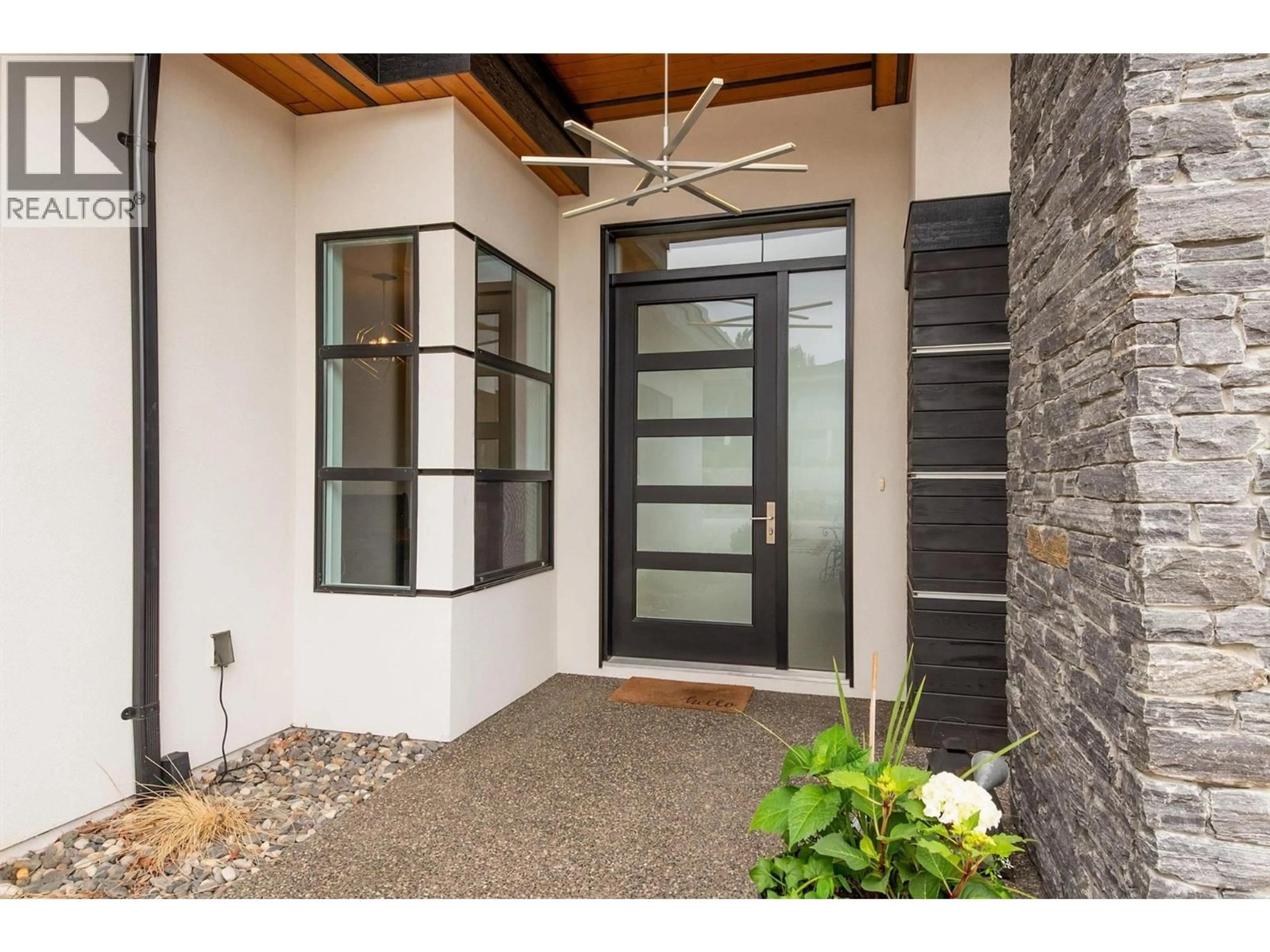 Indoor entryway for 9728 CENTRESTONE CRESCENT, Lake Country British Columbia V4V0A5