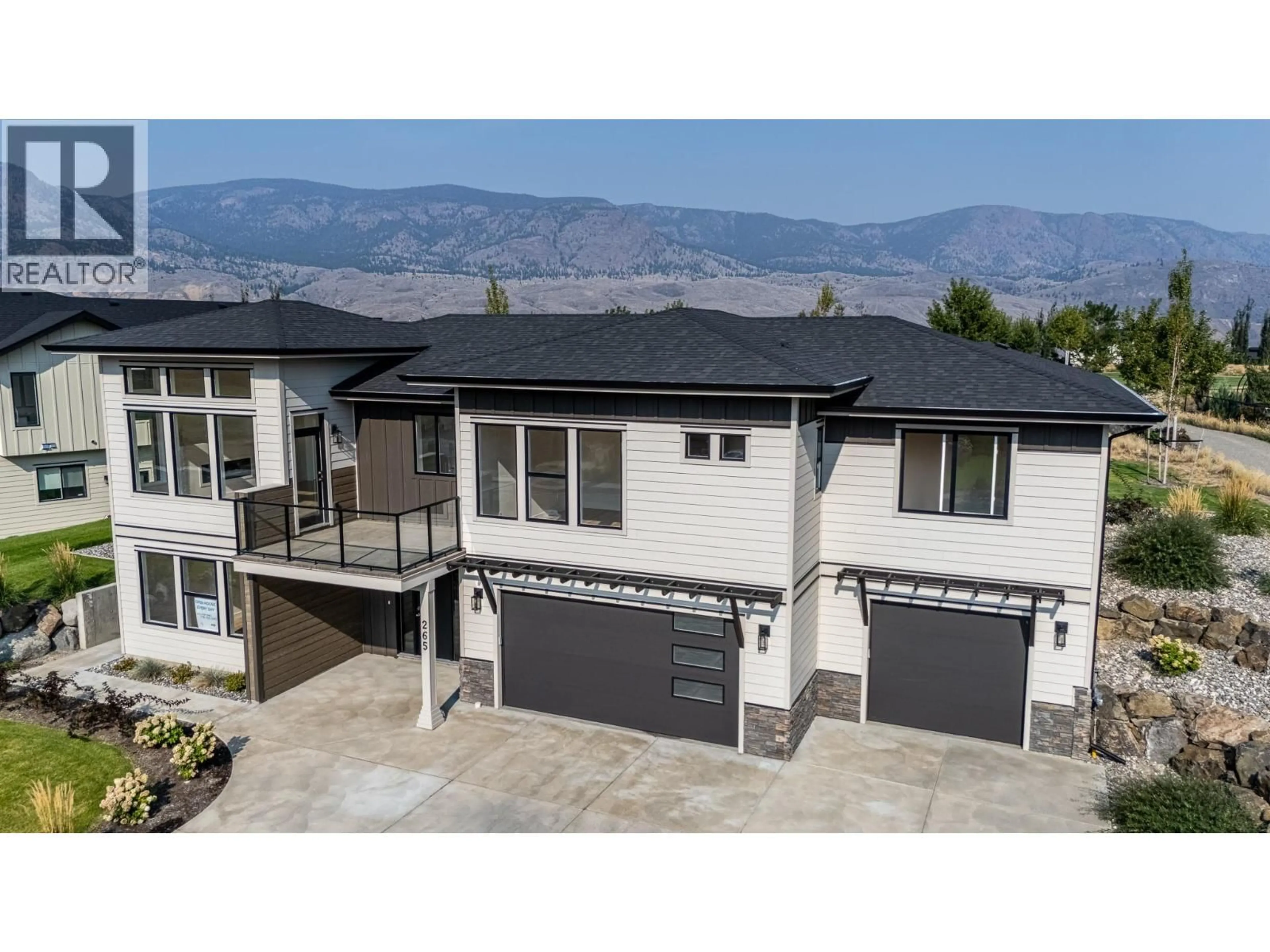 A pic from outside/outdoor area/front of a property/back of a property/a pic from drone, mountain view for 265 RUE CHEVAL NOIR OTHER, Kamloops British Columbia V1S0G2