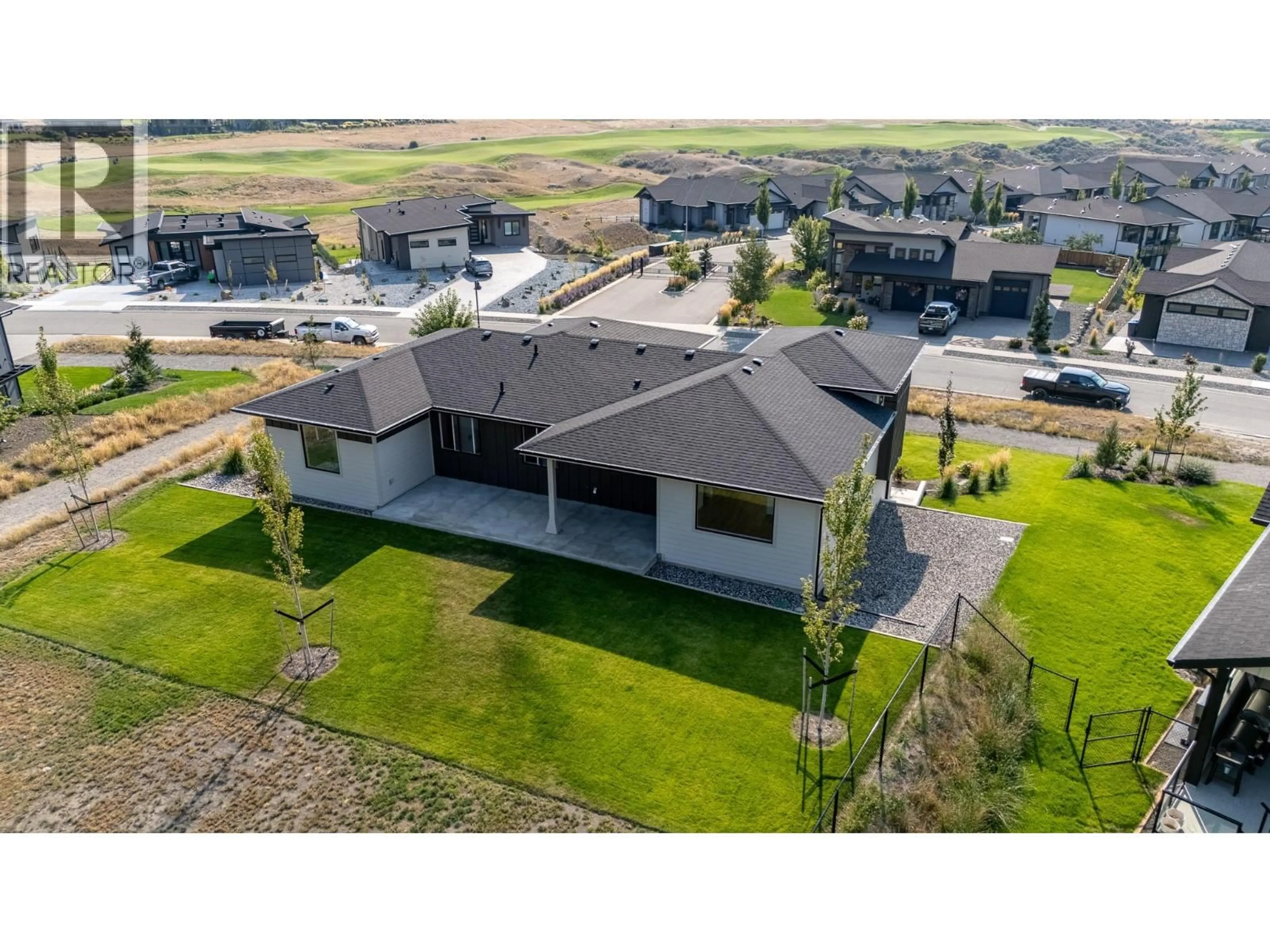 A pic from outside/outdoor area/front of a property/back of a property/a pic from drone, building for 265 RUE CHEVAL NOIR OTHER, Kamloops British Columbia V1S0G2