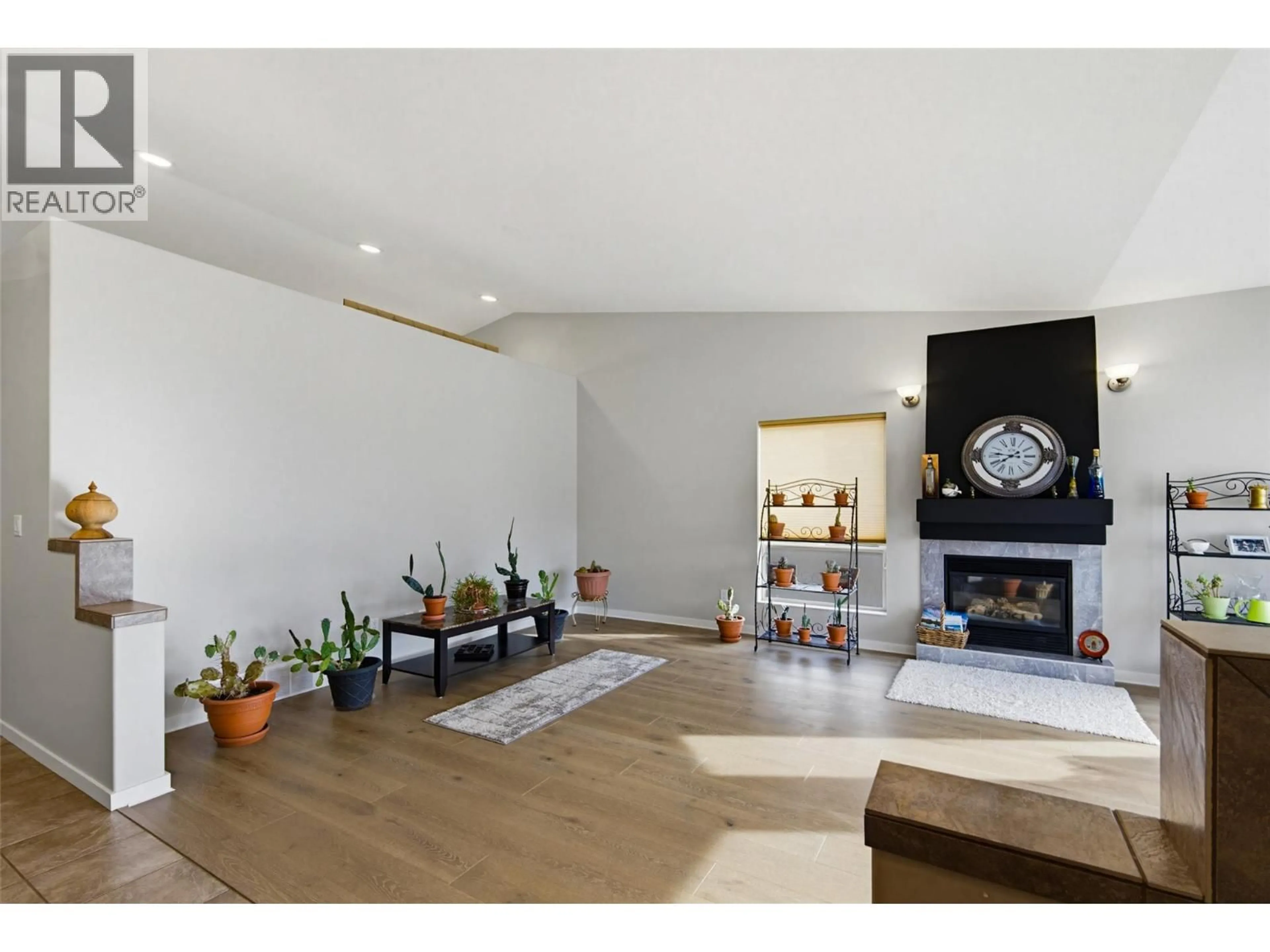 Unknown for 3744 NAVATANEE DRIVE, Kamloops British Columbia V2H1S1