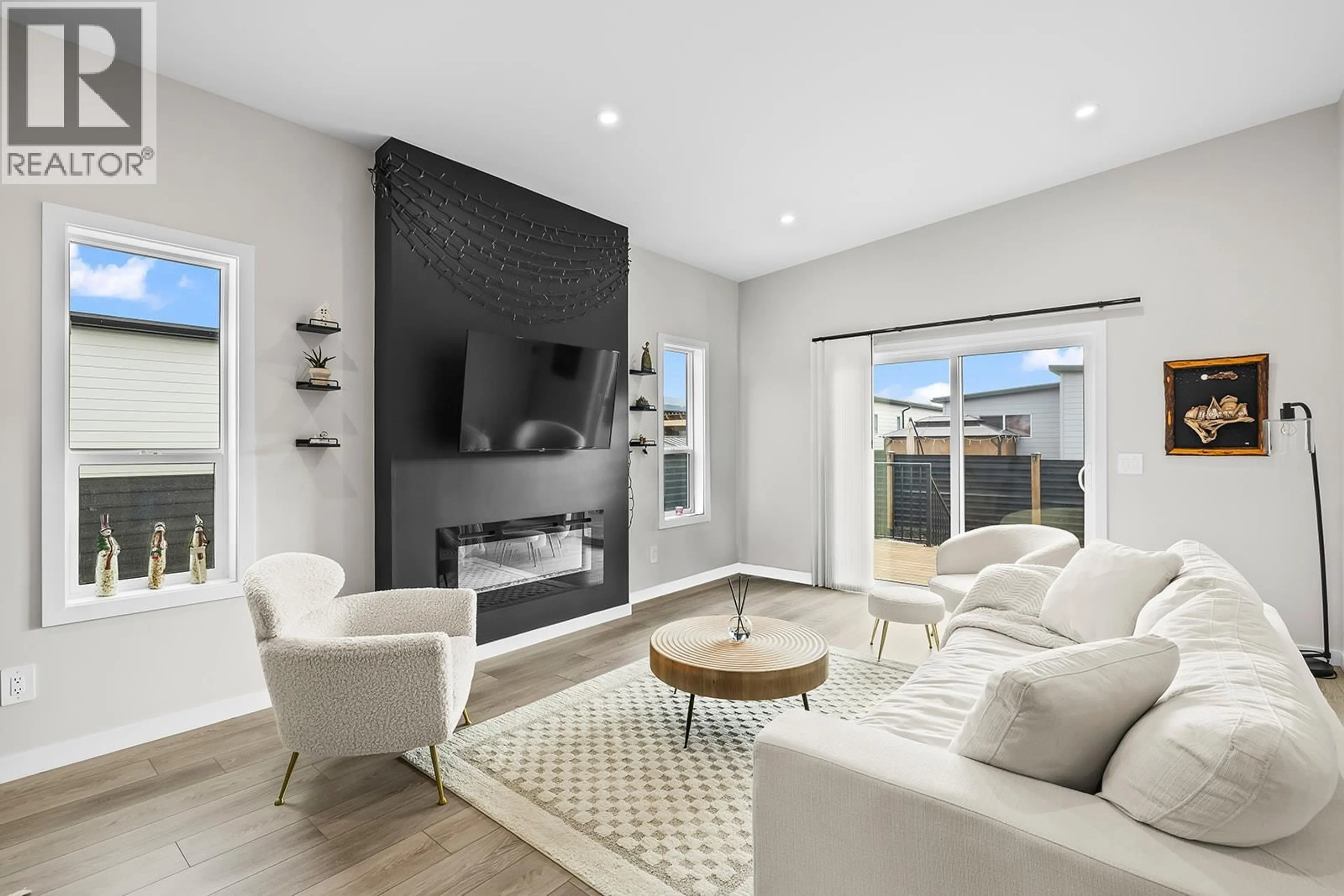 Living room with furniture, unknown for 31 - 8900 JIM BAILEY ROAD, Kelowna British Columbia V4V0B5