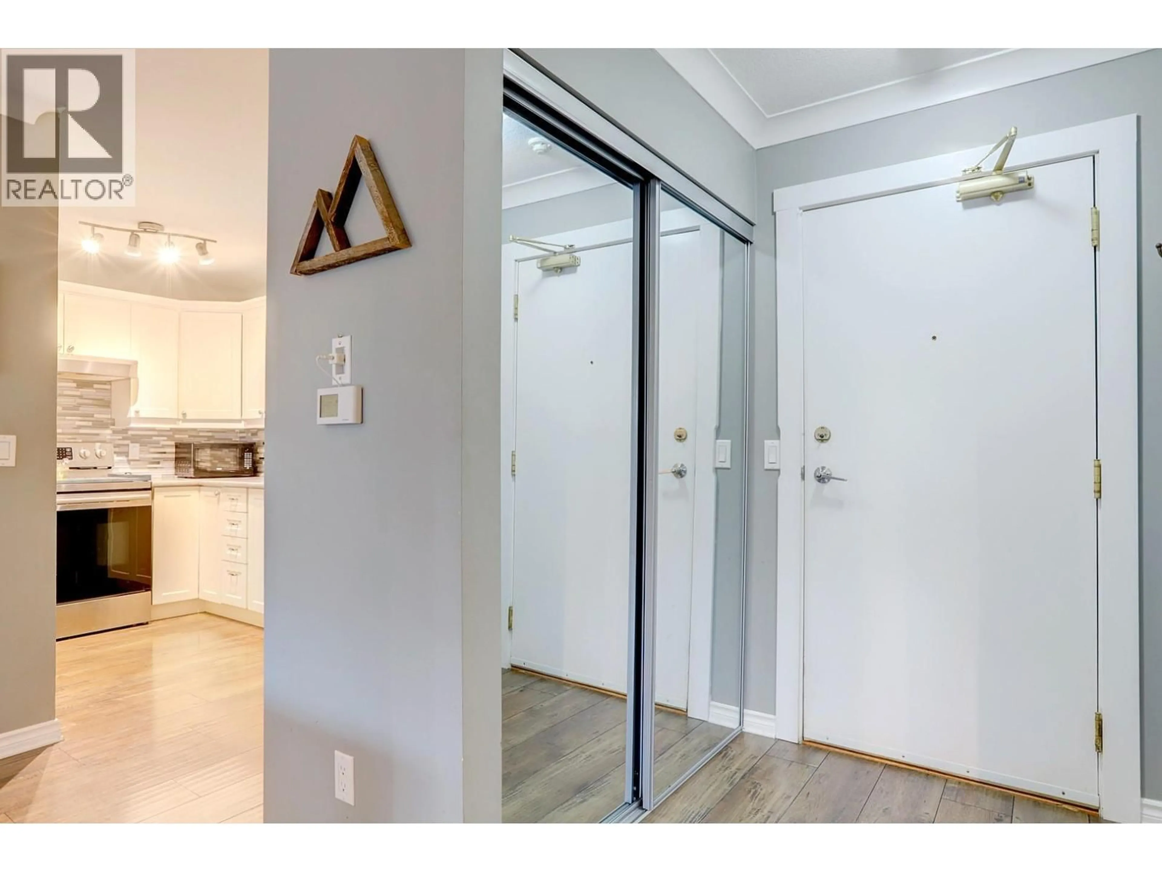 Indoor entryway for 104 - 669 HOUGHTON ROAD, Kelowna British Columbia V1X7L3