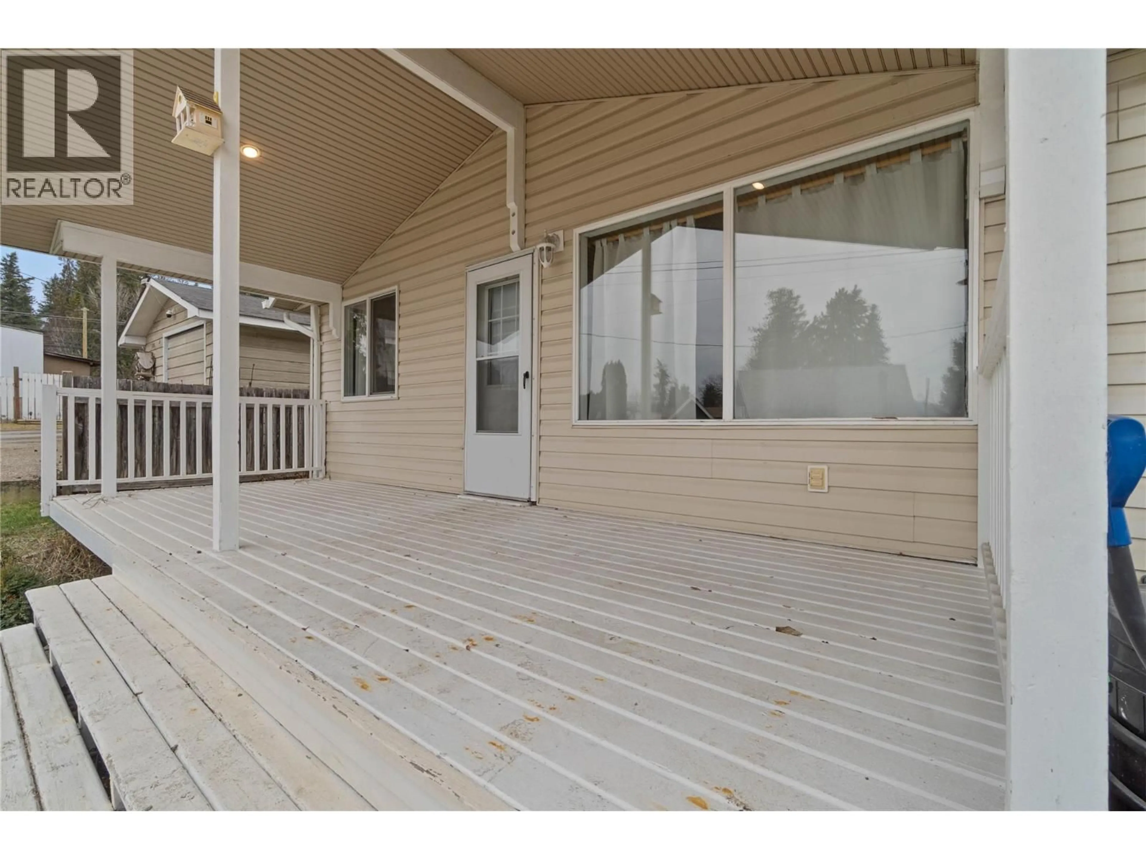 Patio, unknown for 2805 CAEN ROAD, Sorrento British Columbia V0E2W0