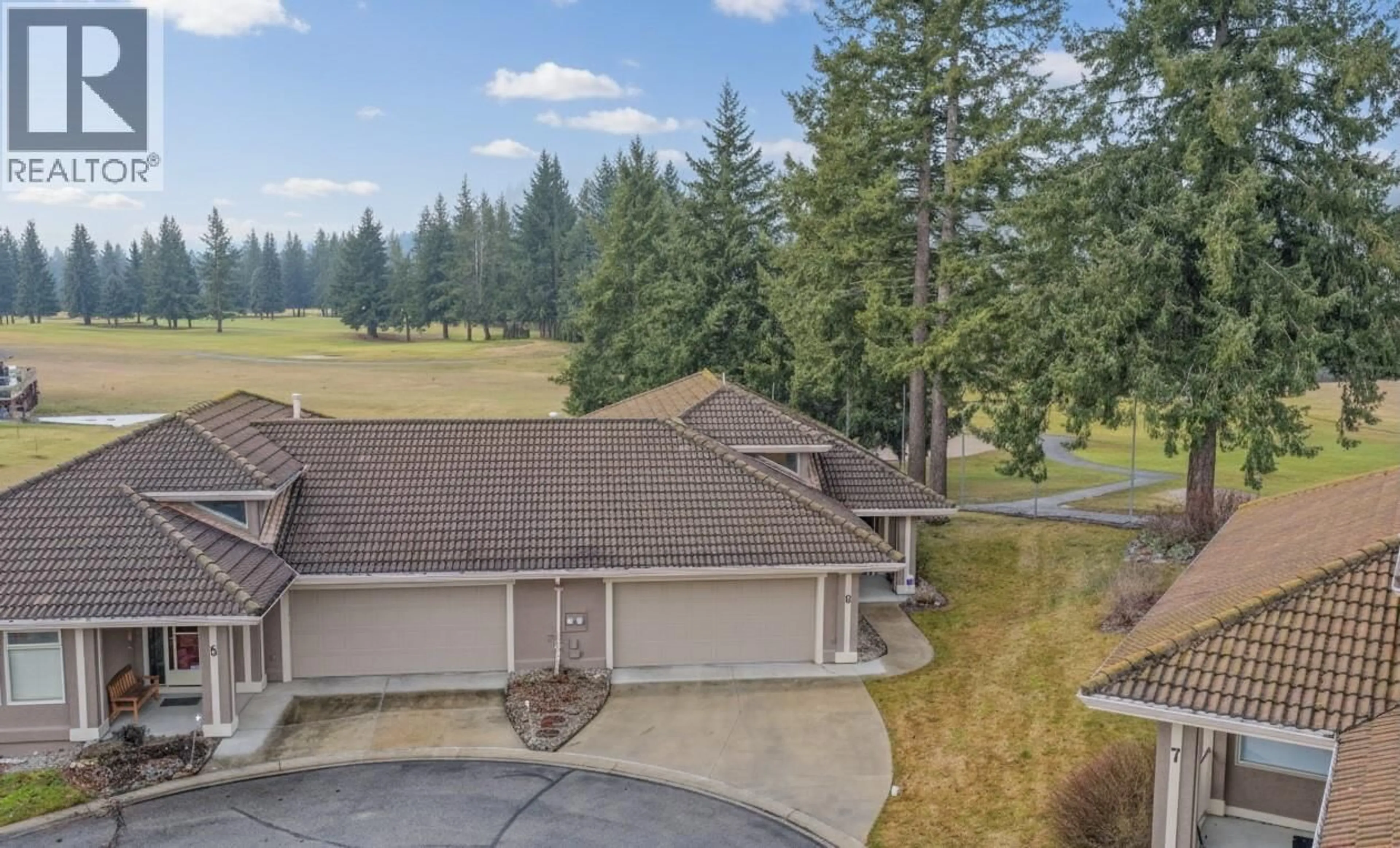 A pic from outside/outdoor area/front of a property/back of a property/a pic from drone, mountain view for 6 - 2550 GOLF COURSE DRIVE, Blind Bay British Columbia V0E1H1