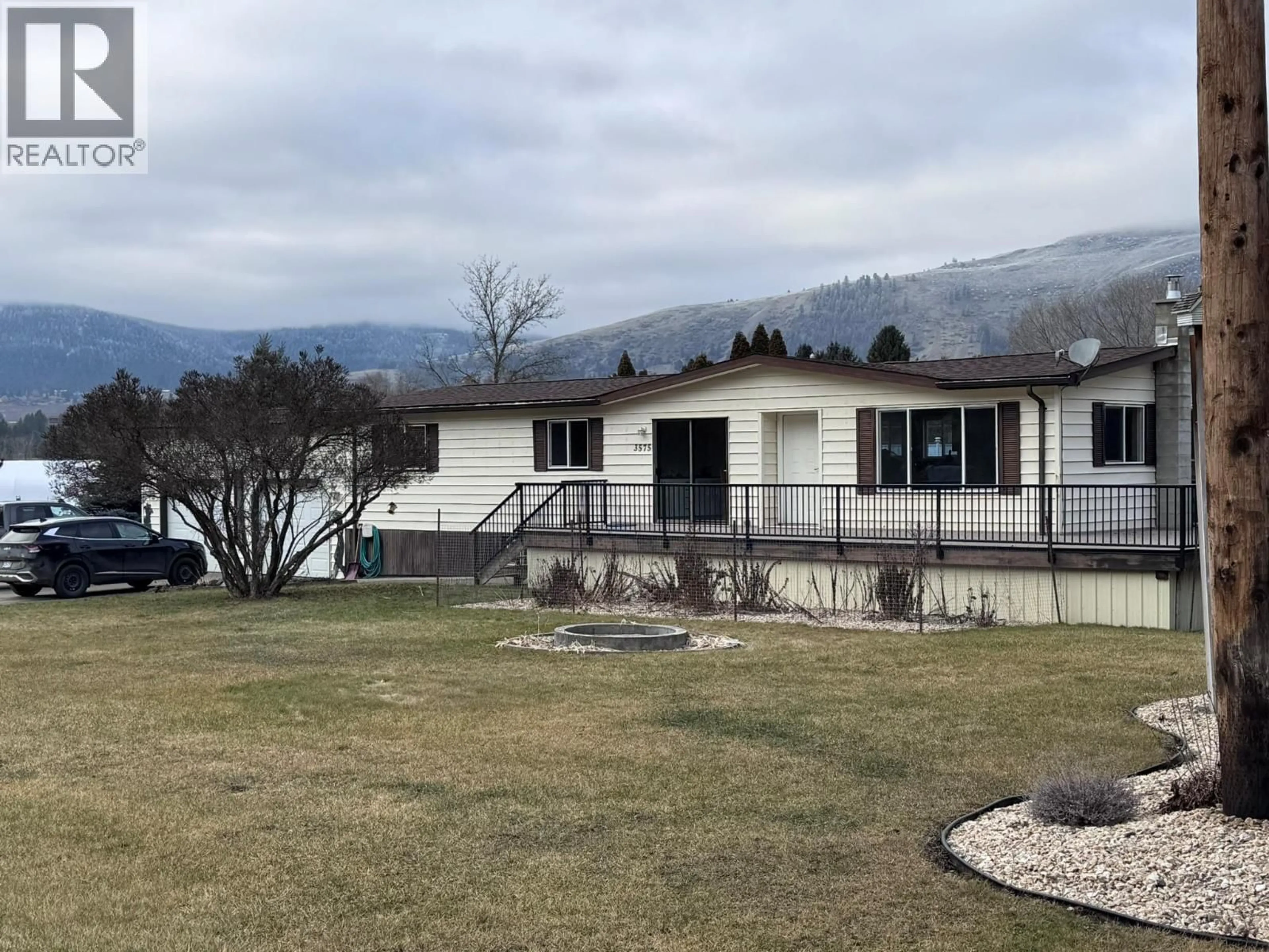 A pic from outside/outdoor area/front of a property/back of a property/a pic from drone, mountain view for 3575 CARSON ROAD, Grand Forks British Columbia V0H1H5