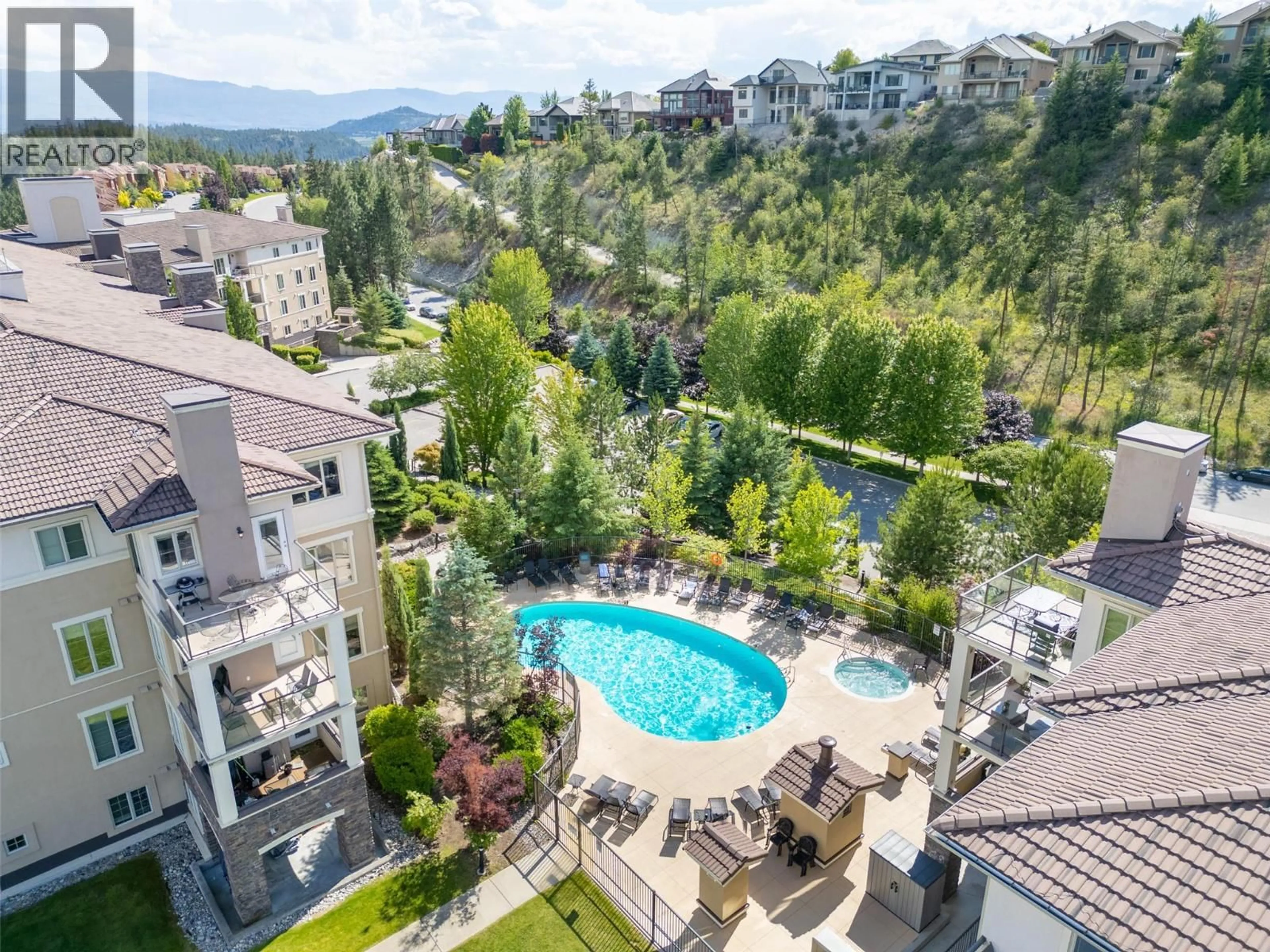 Pool for 2207 - 1873 COUNTRY CLUB DRIVE, Kelowna British Columbia V1V2A7