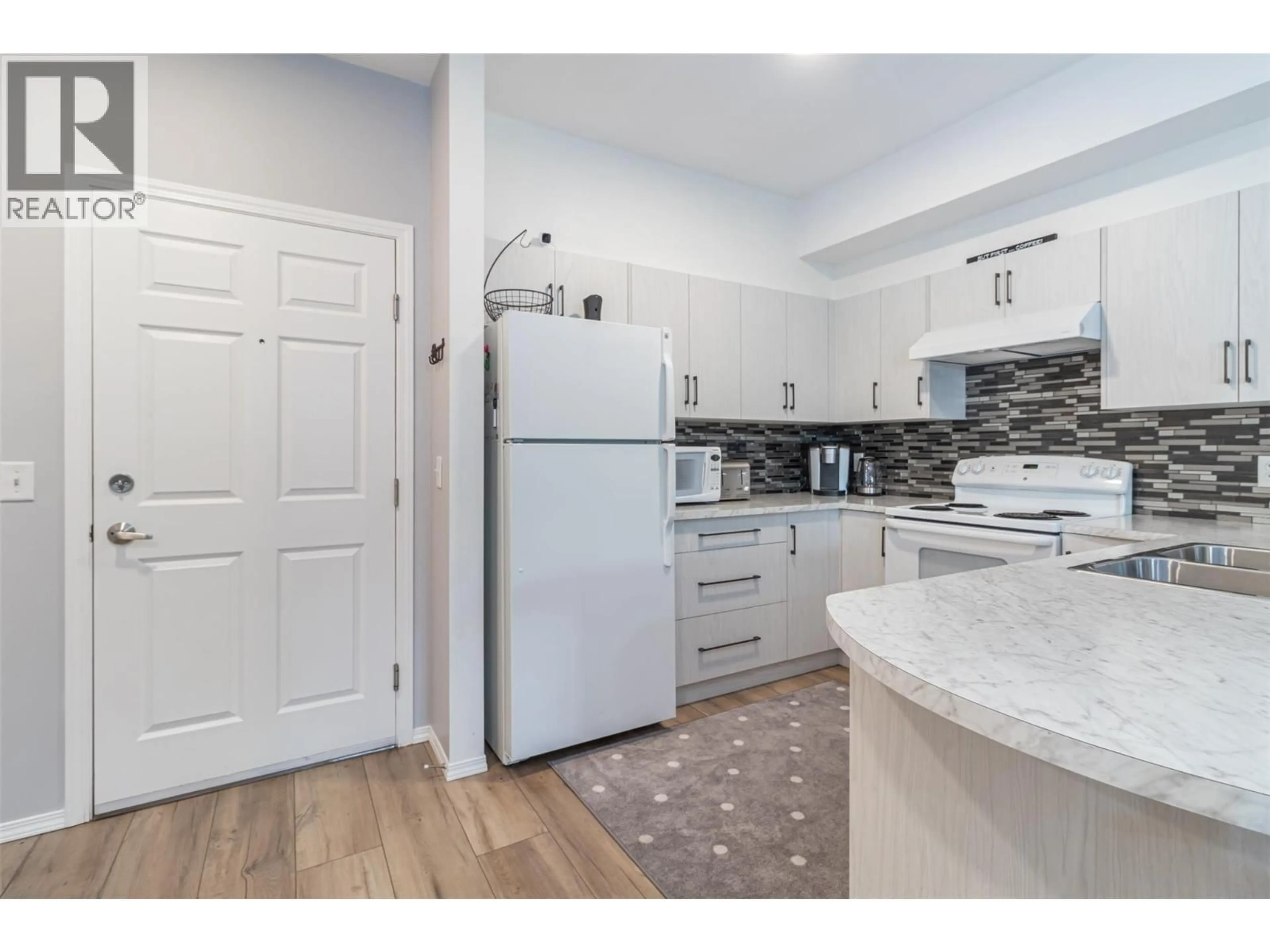 Standard kitchen, ceramic/tile floor for 2207 - 1873 COUNTRY CLUB DRIVE, Kelowna British Columbia V1V2A7