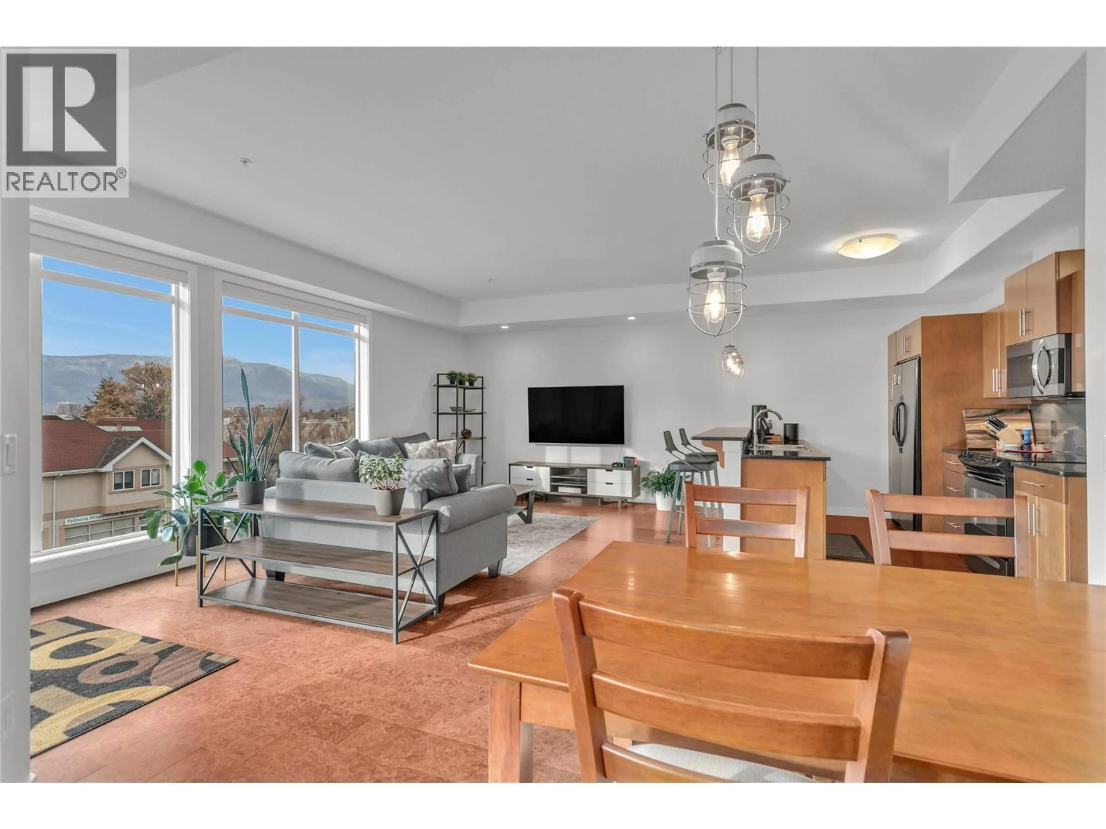 Living room with furniture, unknown for 311 - 1933 AMBROSI ROAD, Kelowna British Columbia V1Y4S1