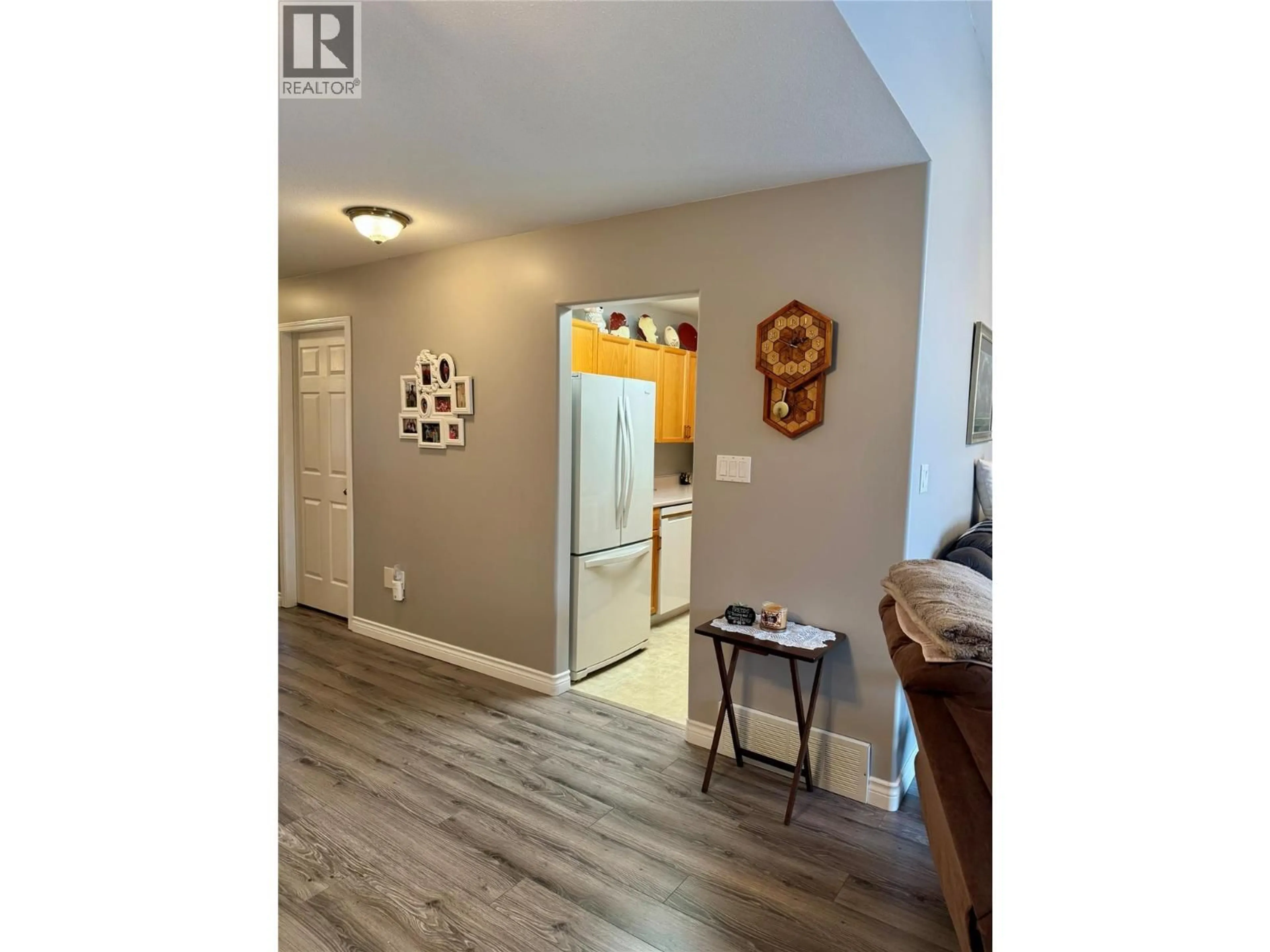 Indoor entryway for 16 - 2760 VOGHT STREET, Merritt British Columbia V1K1C8