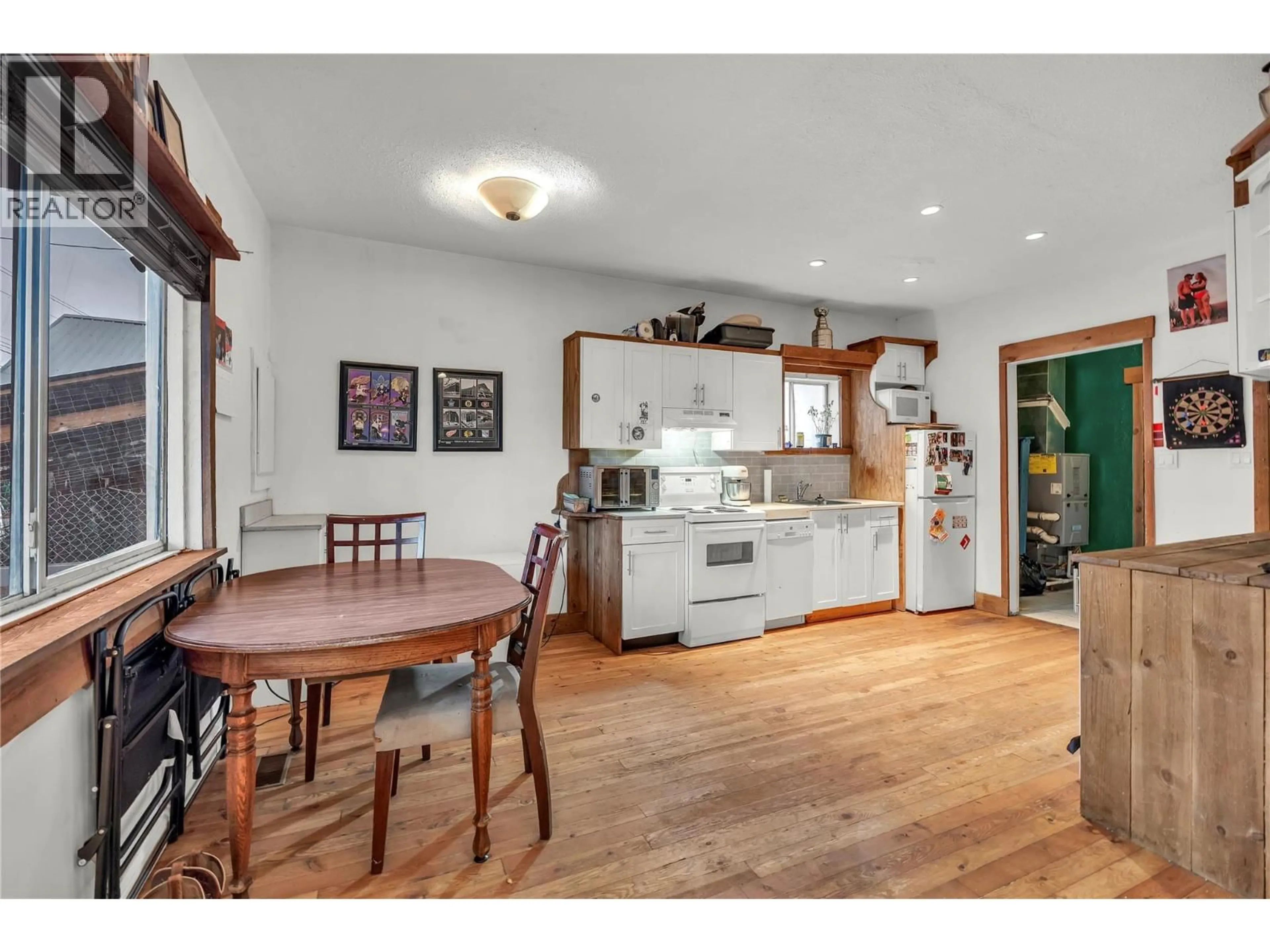 Open concept kitchen, unknown for 511 SIMILKAMEEN AVENUE, Princeton British Columbia V0X1W0