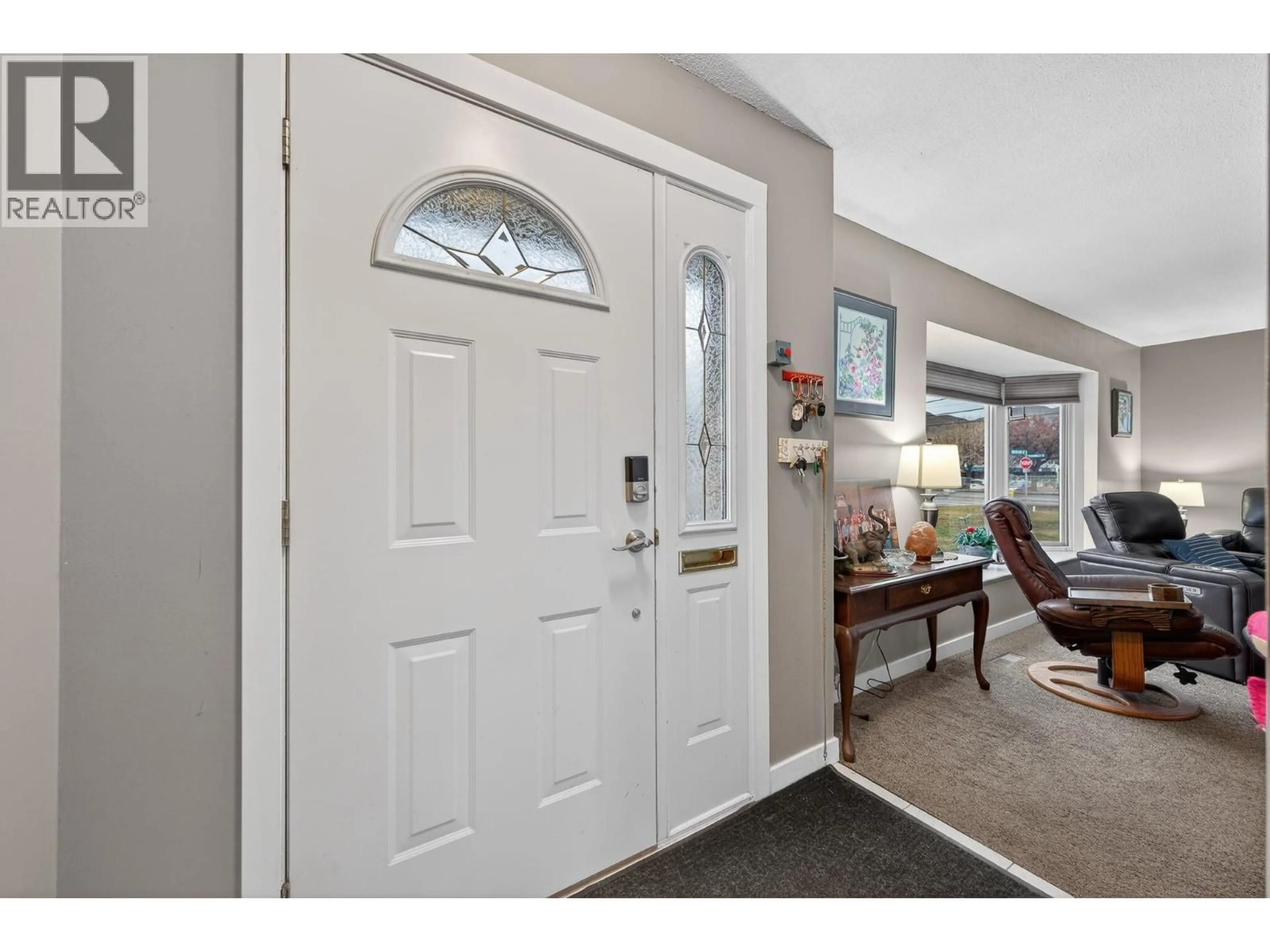 Indoor entryway for 797 RIDGEVIEW TERRACE, Kamloops British Columbia V2B4G8