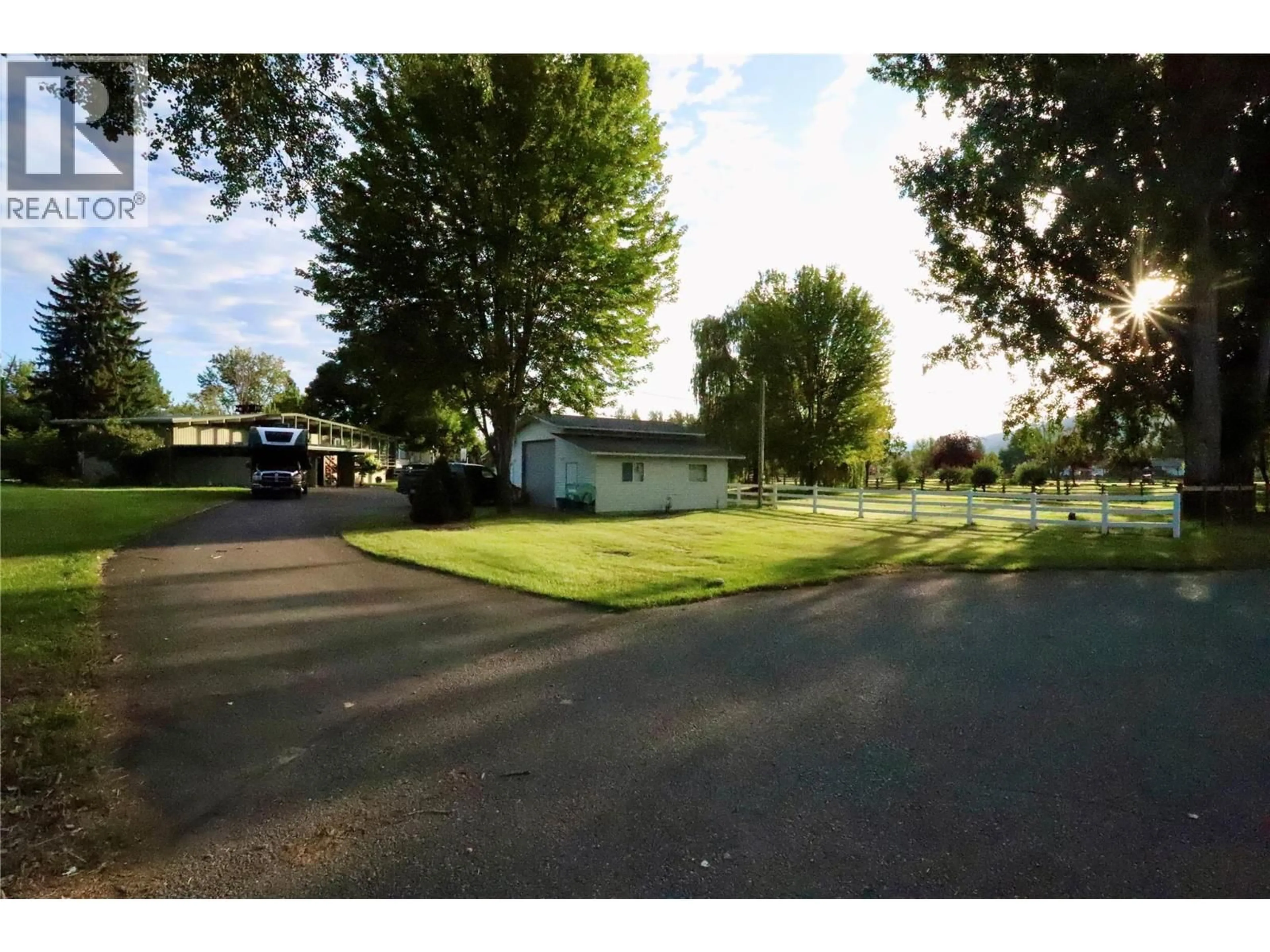 A pic from outside/outdoor area/front of a property/back of a property/a pic from drone, street for 120 ARAB RUN ROAD, Kamloops British Columbia V2H1M4