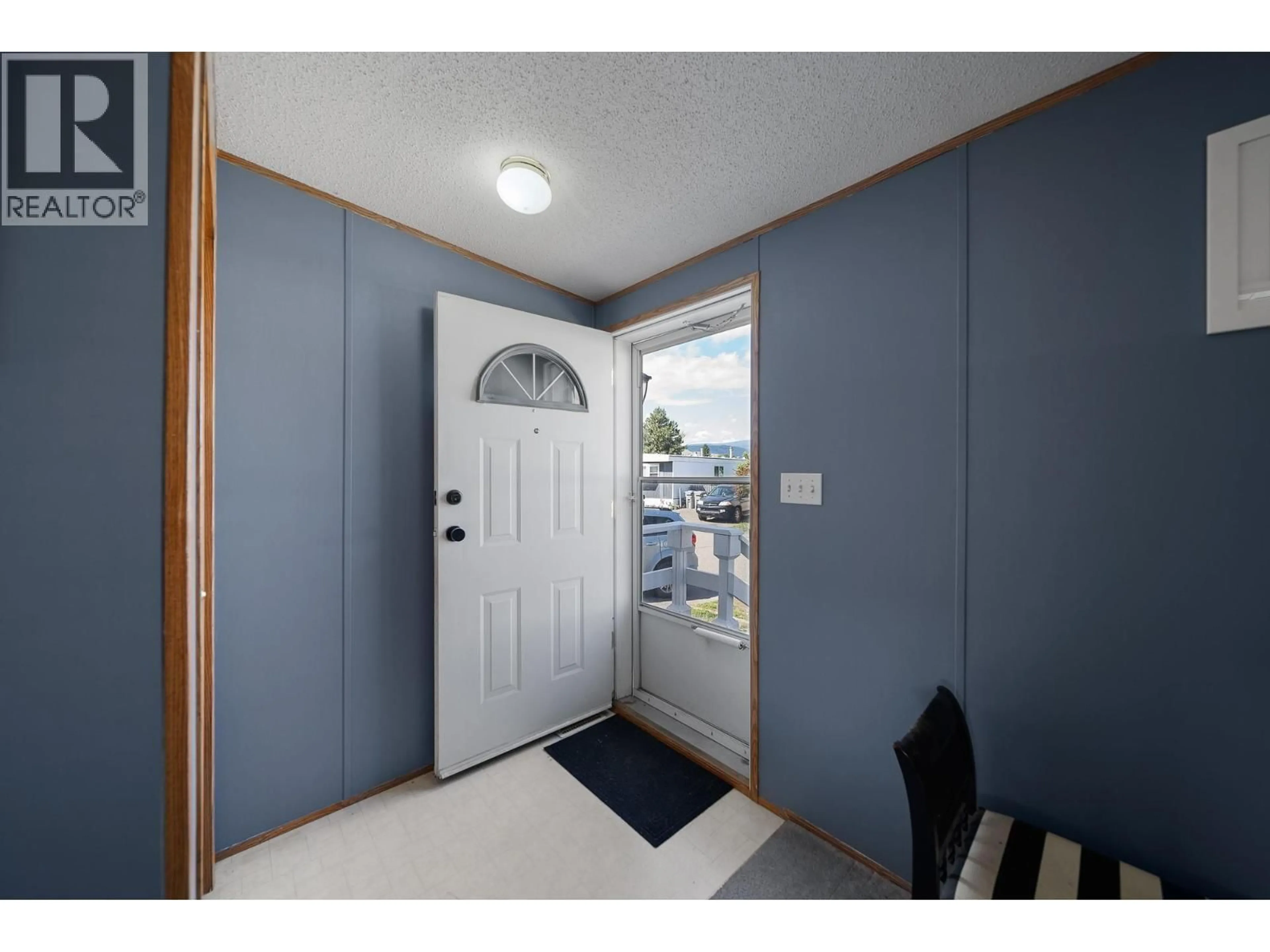 Indoor entryway for 134 - 1655 ORD ROAD, Kamloops British Columbia V2B7V5