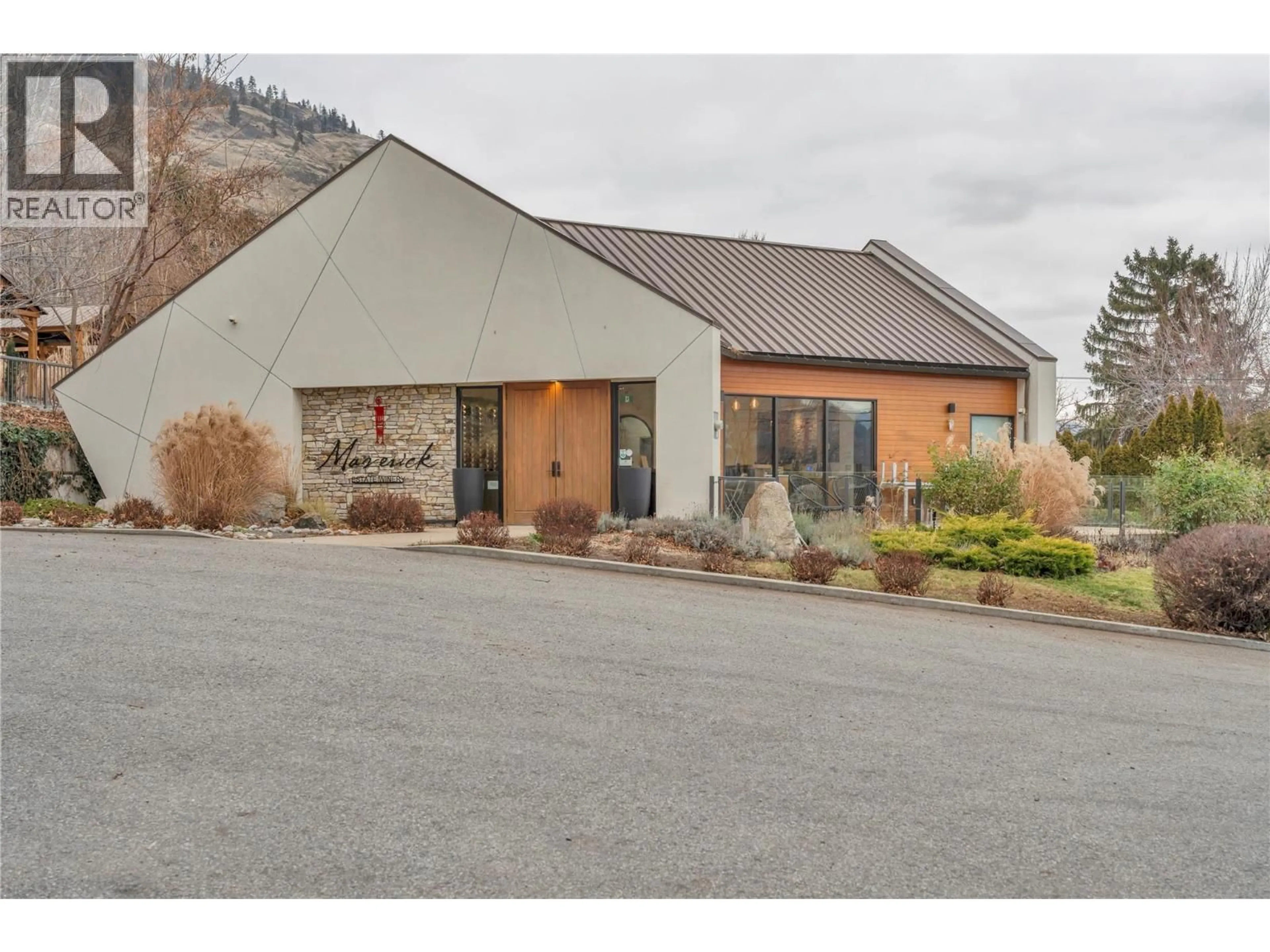 Indoor foyer for 3974 HWY 97 HIGHWAY, Oliver British Columbia V0H1T1