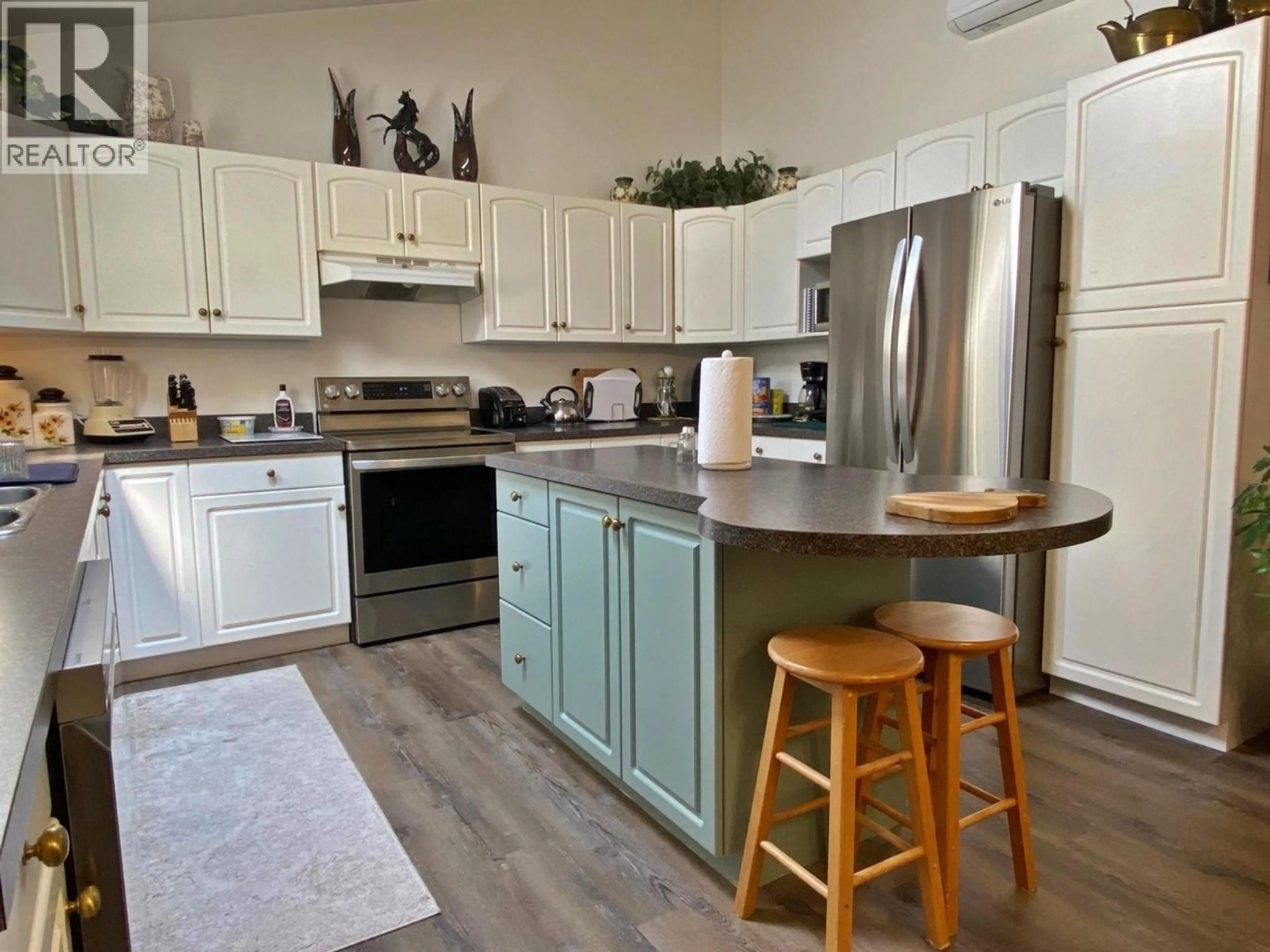 Open concept kitchen, unknown for 4713 BIRCH LANE, Barriere British Columbia V0E1E0