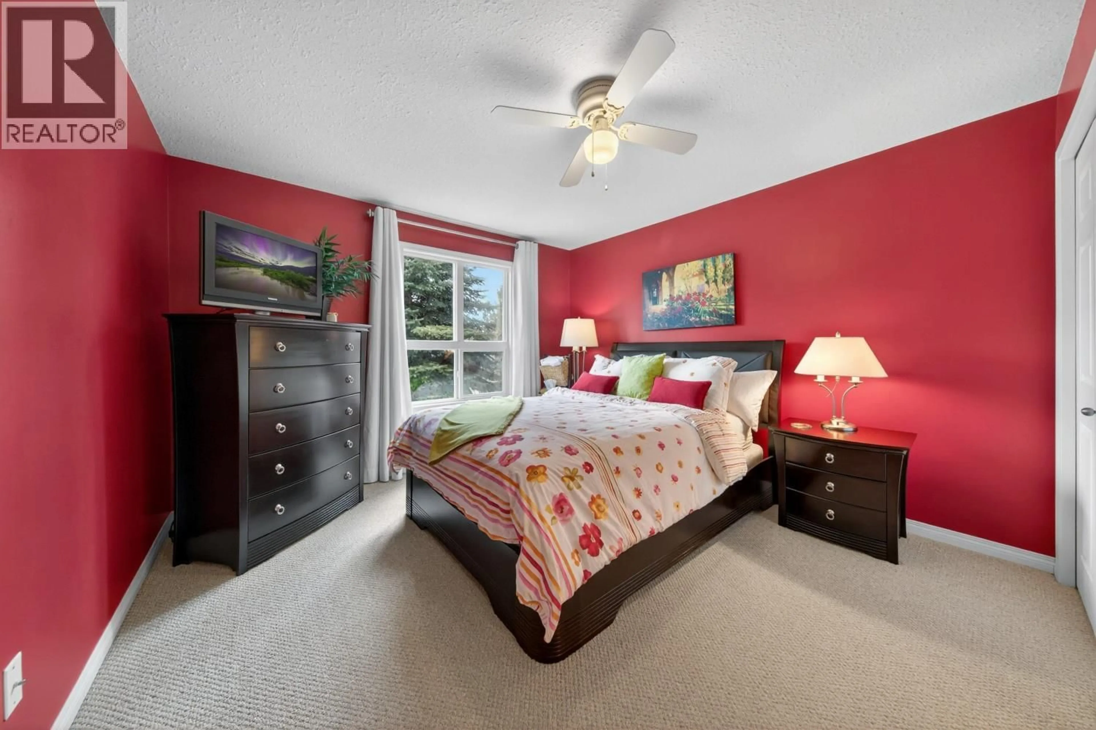 Bedroom with bed, unknown for 205 - 4767 FORSTERS LANDING ROAD, Radium Hot Springs British Columbia V0A1M0