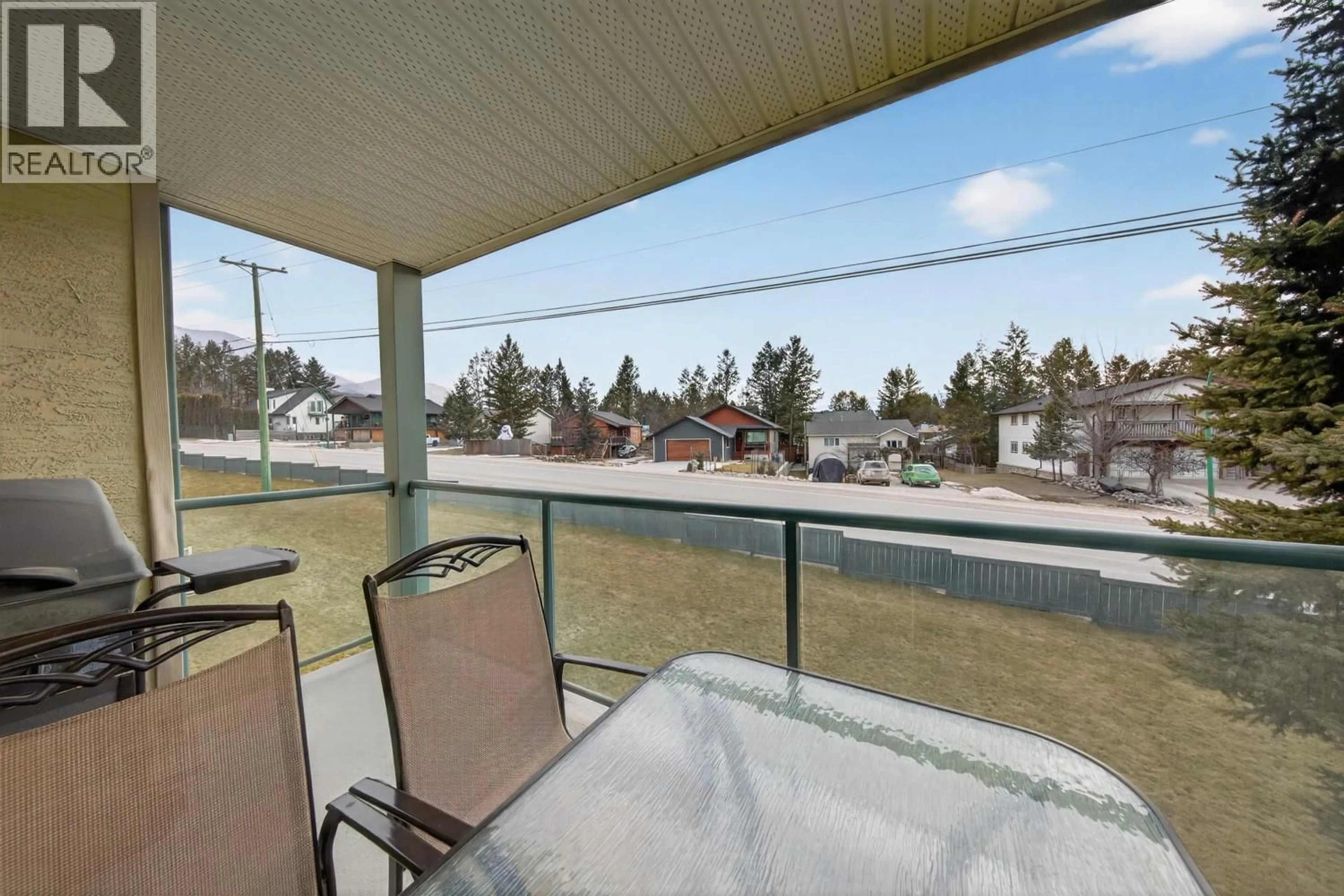 Patio, water/lake/river/ocean view for 205 - 4767 FORSTERS LANDING ROAD, Radium Hot Springs British Columbia V0A1M0