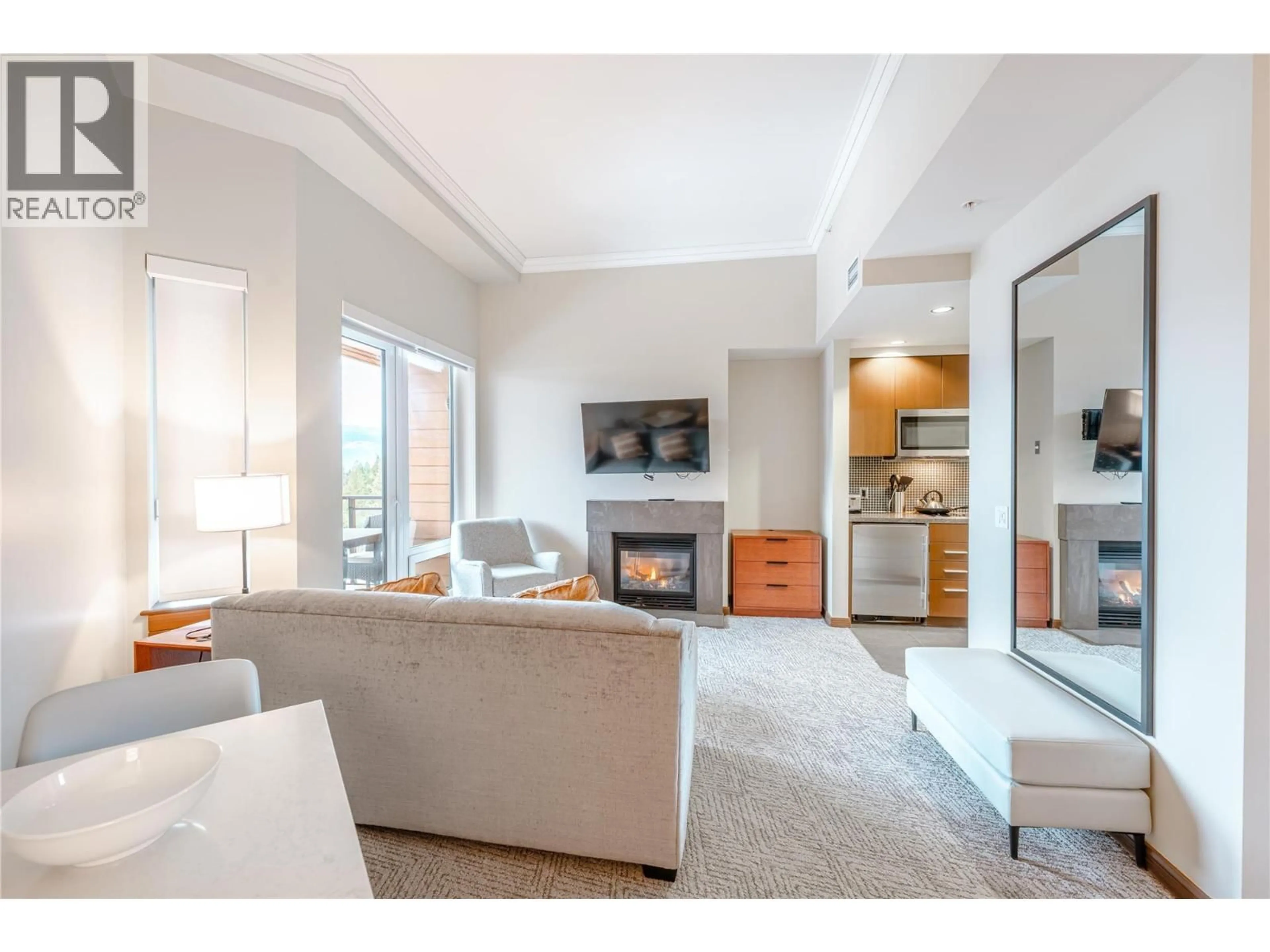 Living room with furniture, unknown for 1504 - 2950 CAMOZZI ROAD, Revelstoke British Columbia V0E2S1