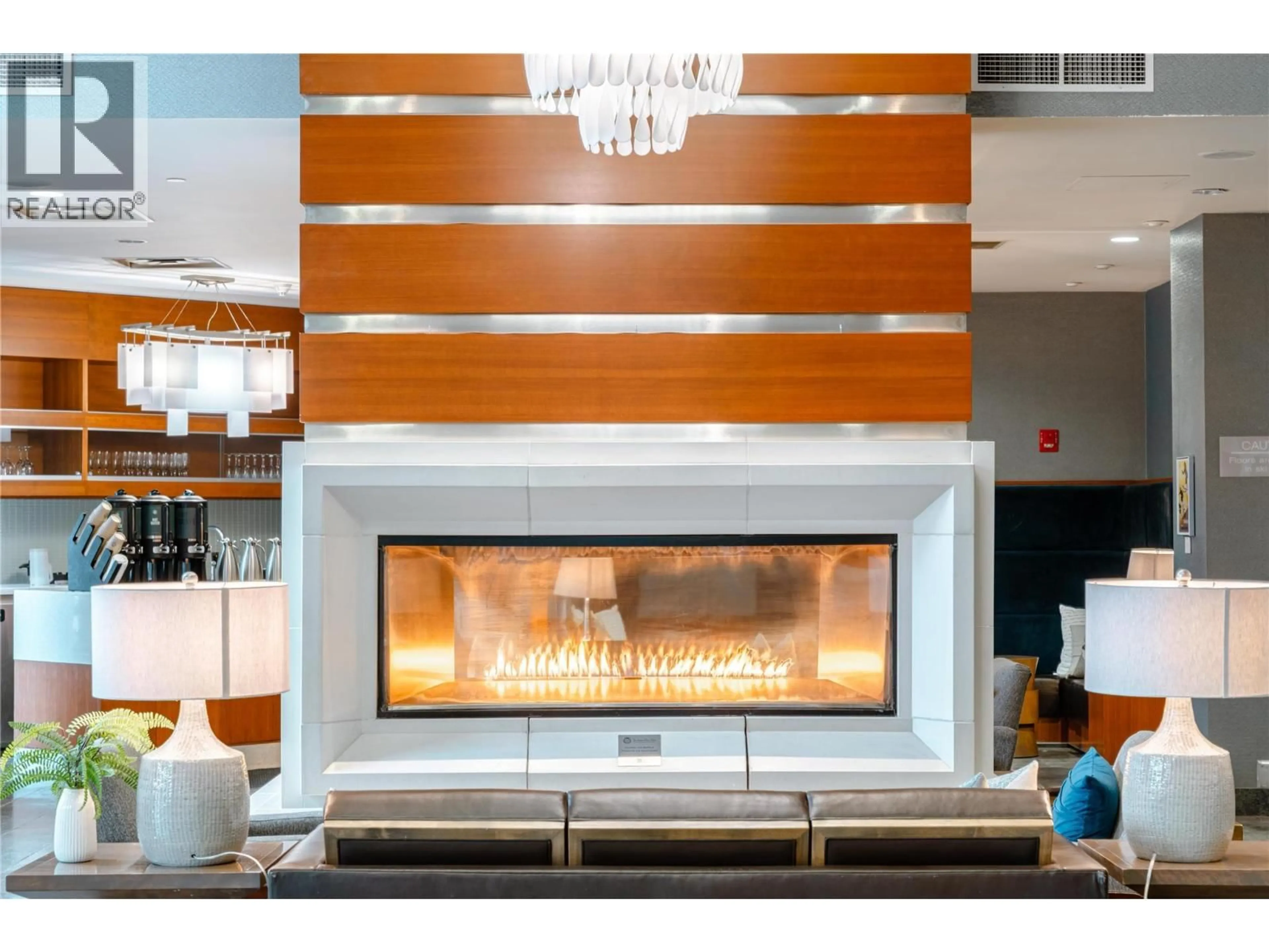 Lobby for 1504 - 2950 CAMOZZI ROAD, Revelstoke British Columbia V0E2S1