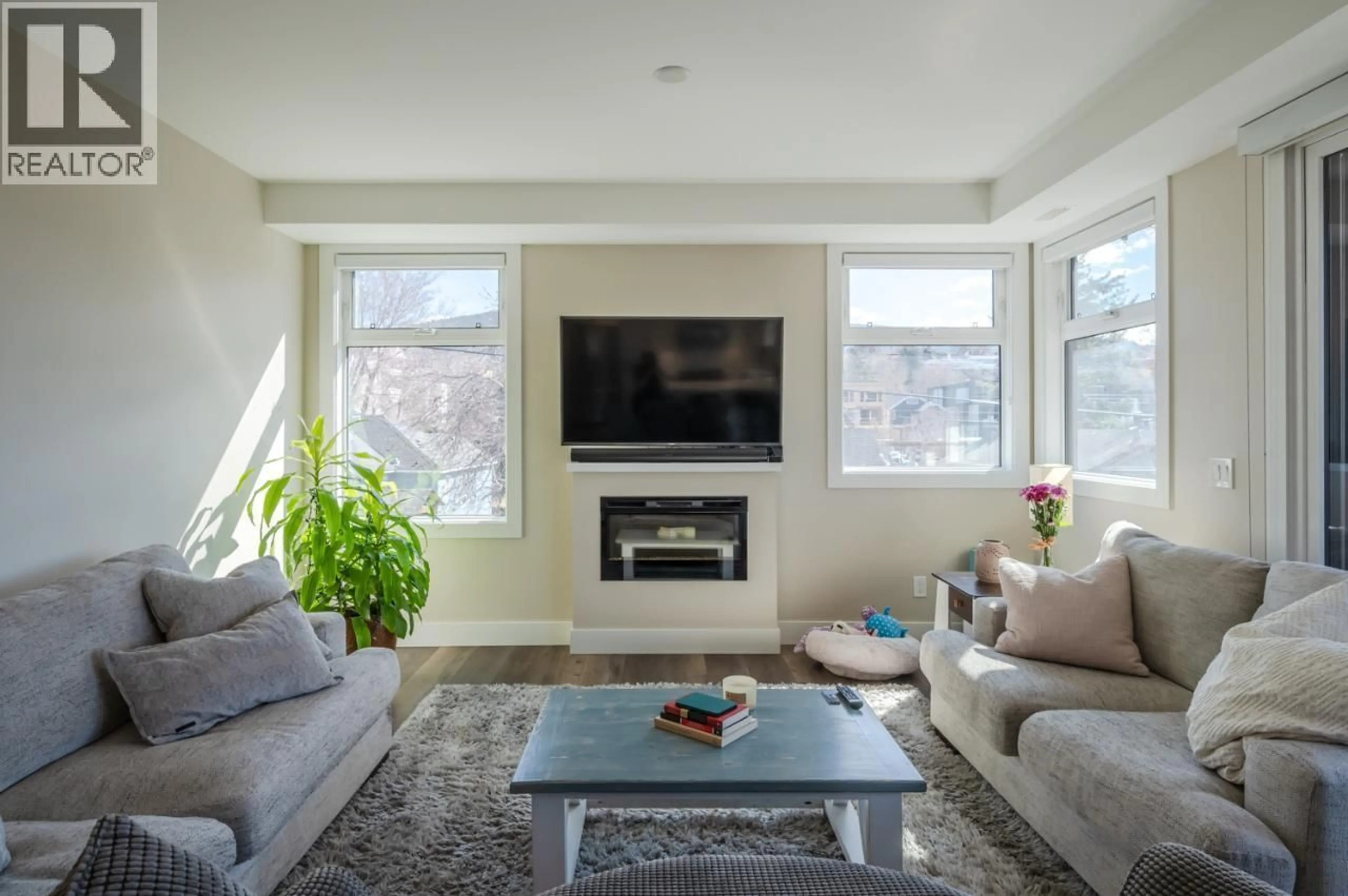 Living room with furniture, unknown for 308 - 110 ELLIS STREET, Penticton British Columbia V2A4L5